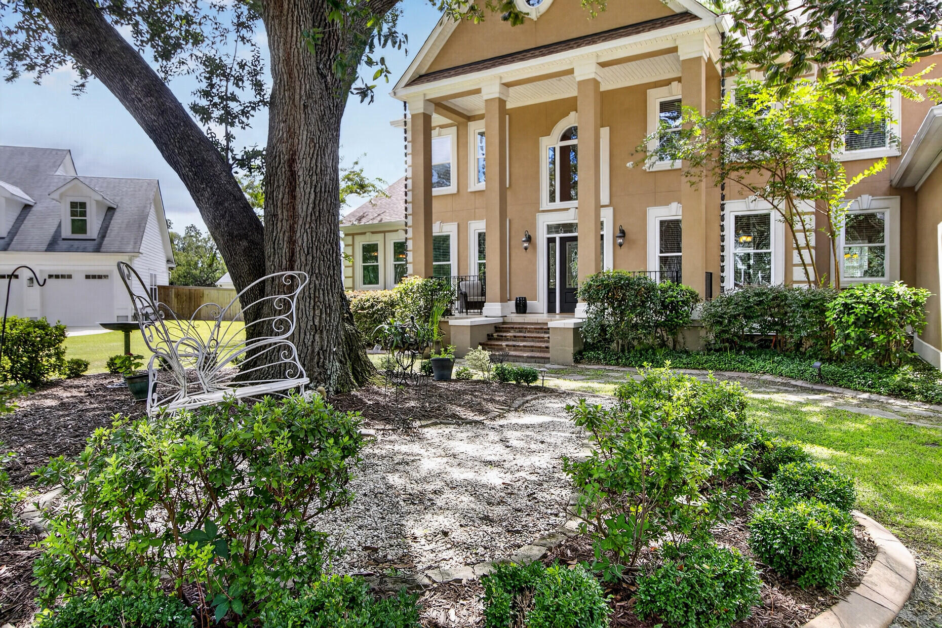 208 Holly Inn Road