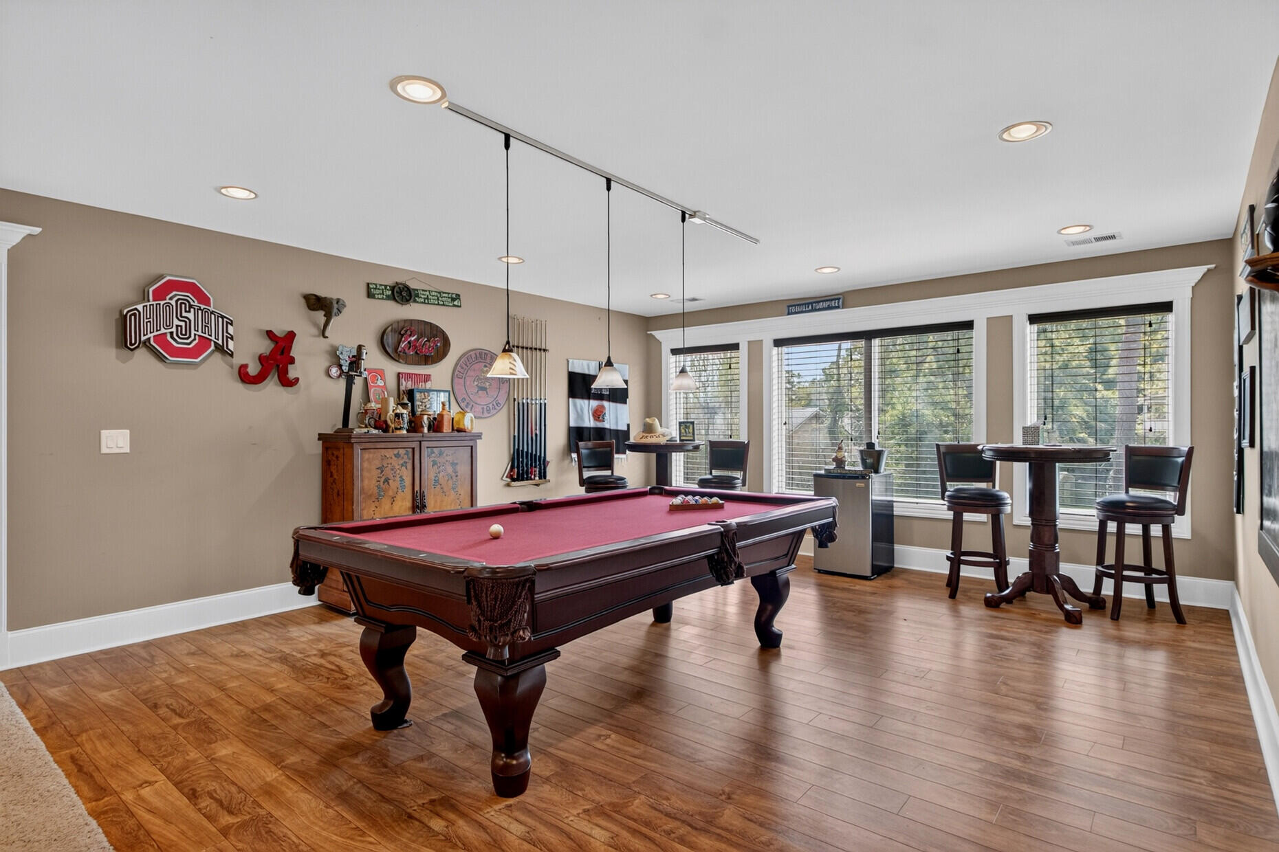 208 Holly Inn Road