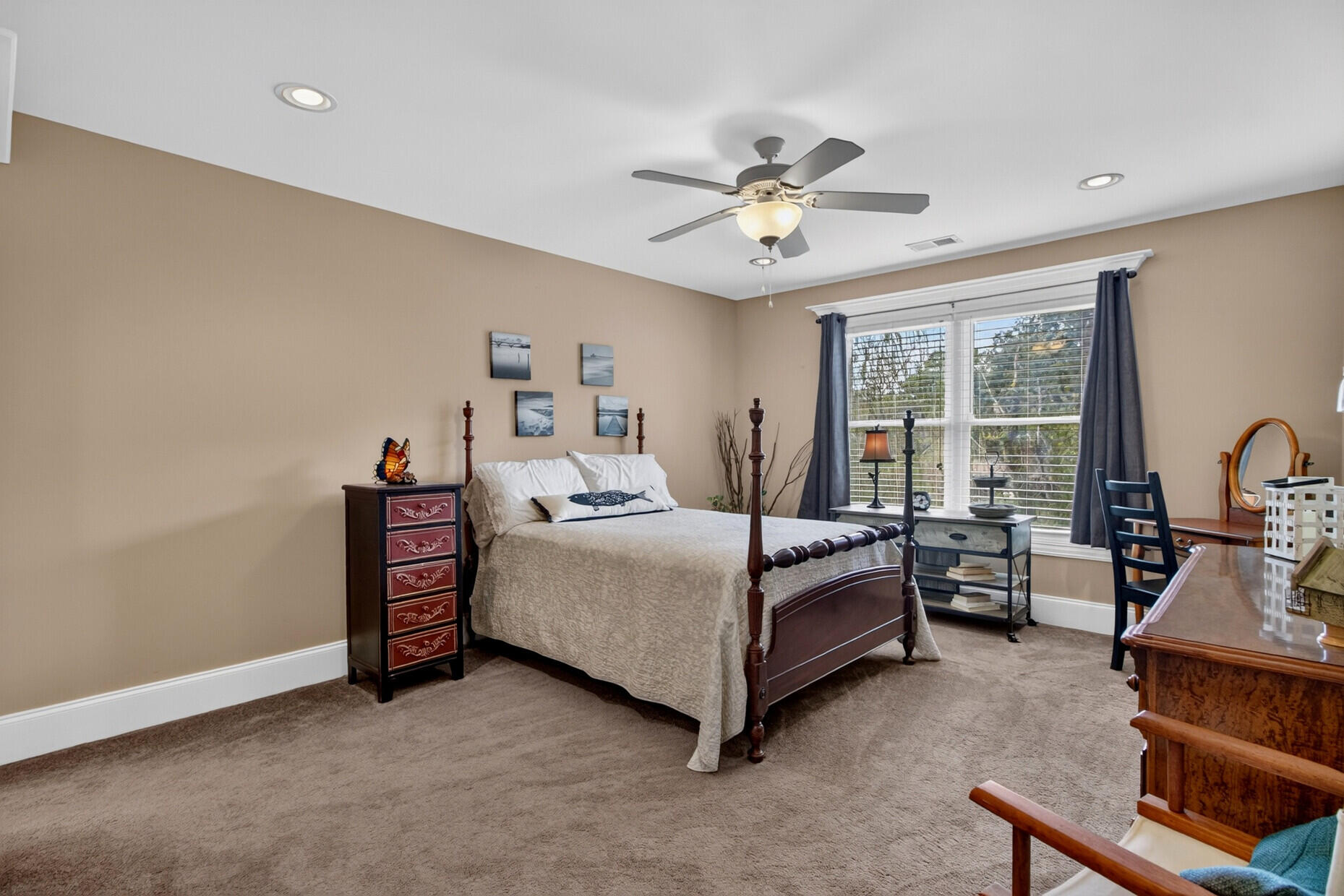 208 Holly Inn Road