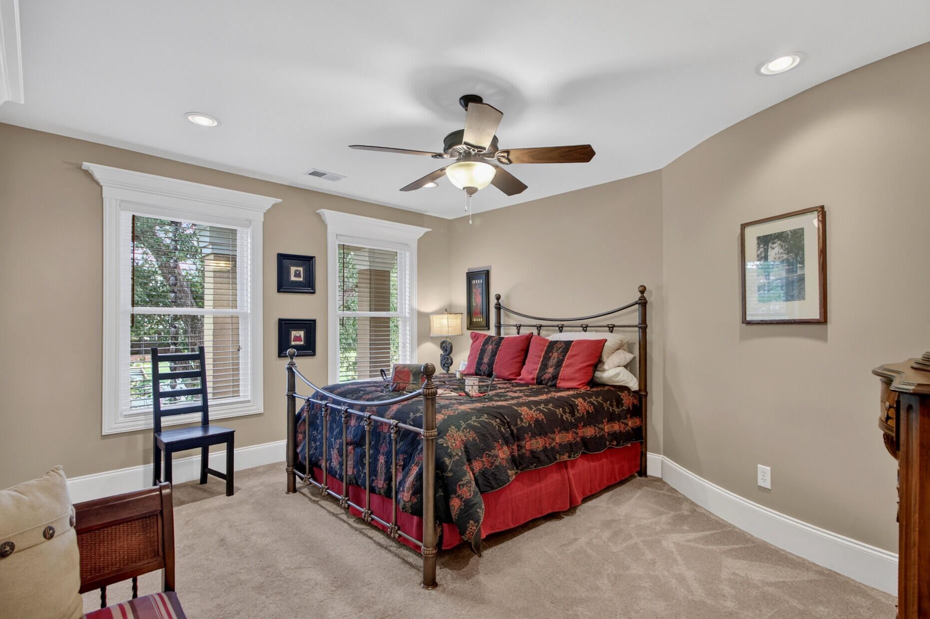 208 Holly Inn Road