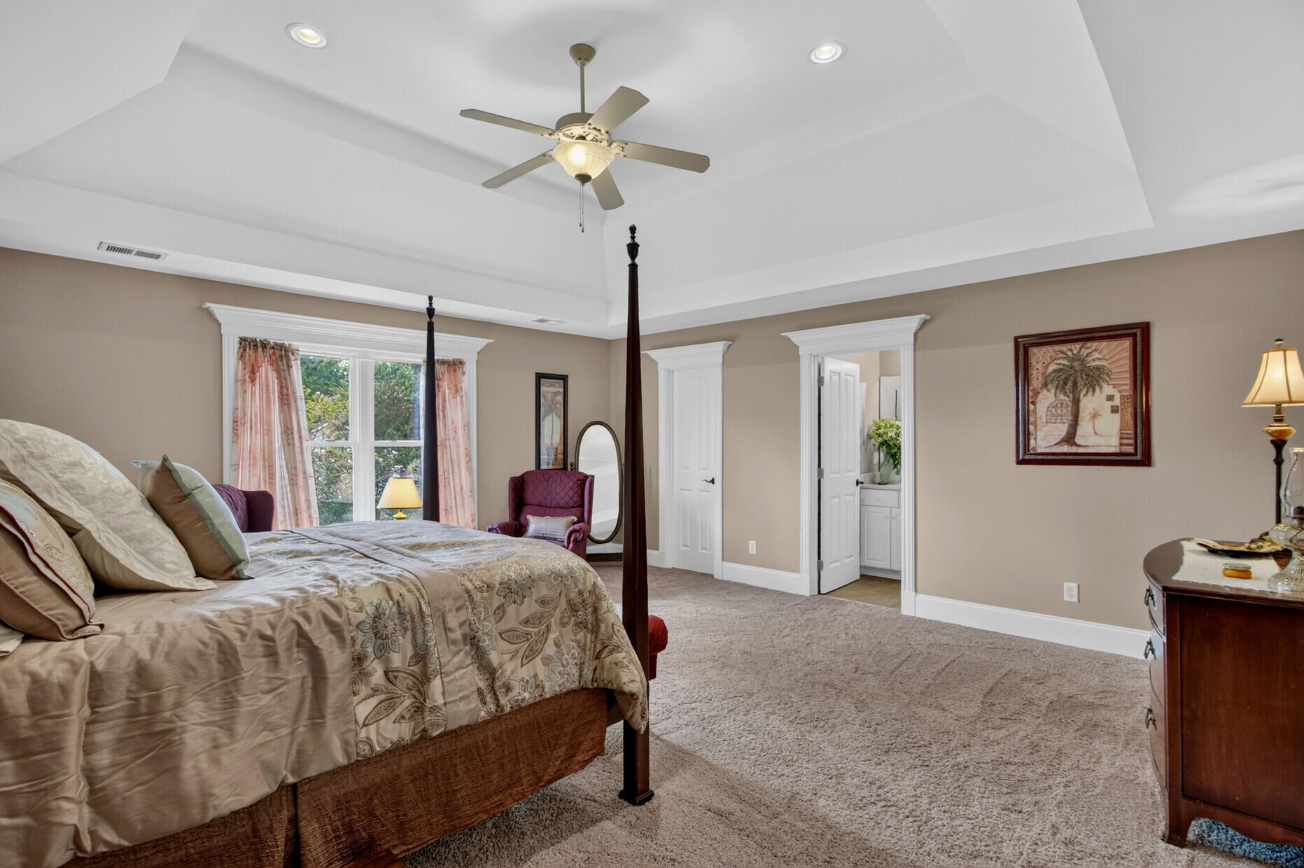 208 Holly Inn Road