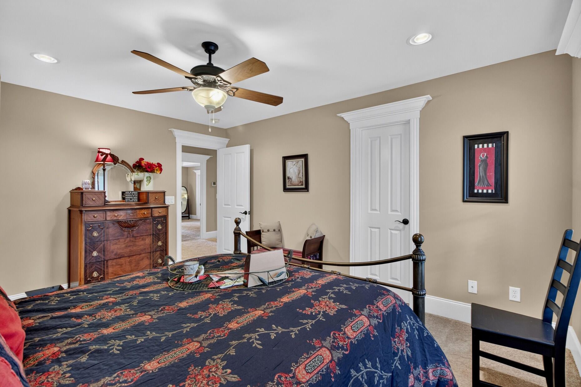 208 Holly Inn Road