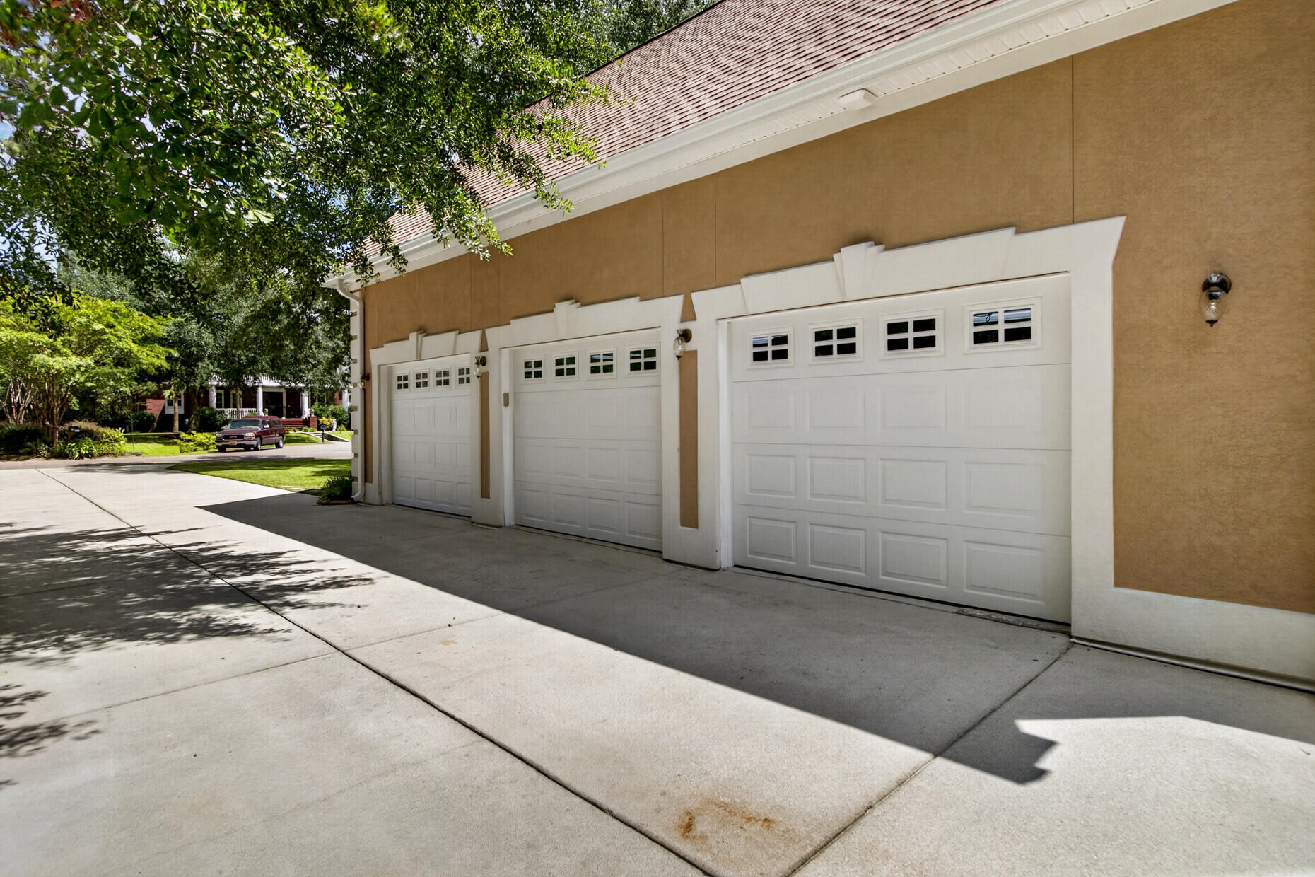 208 Holly Inn Road