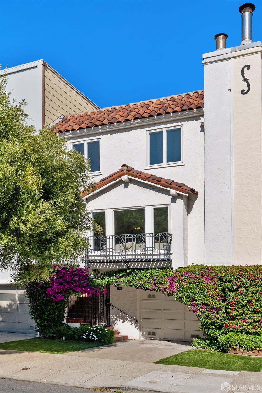 3720 Broderick Street