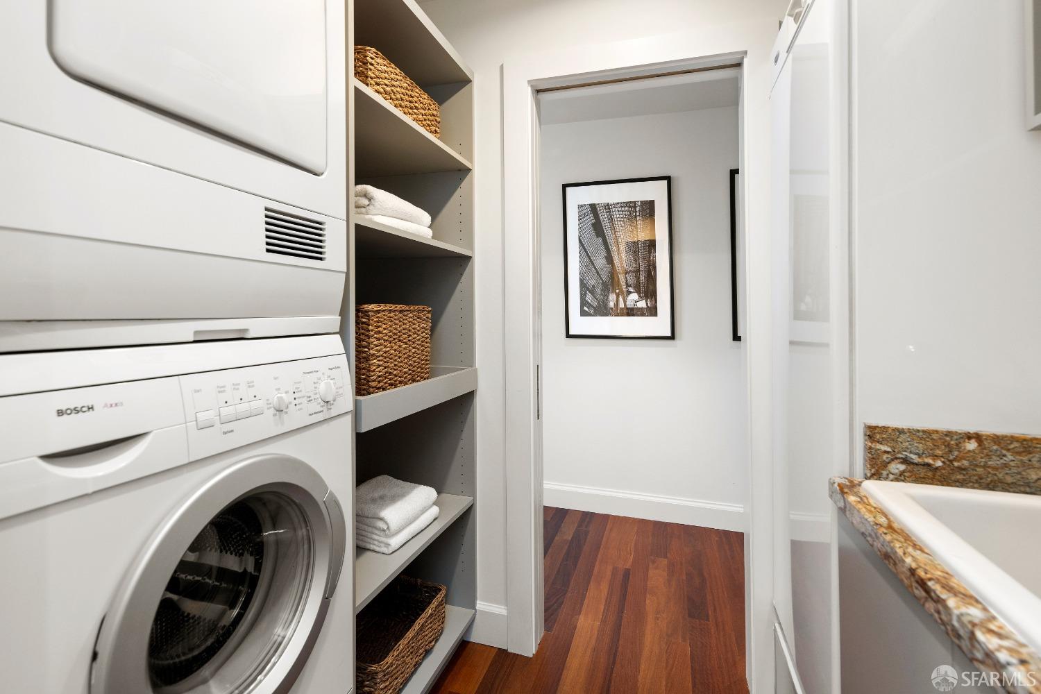 1170 Sacramento Street # 5D