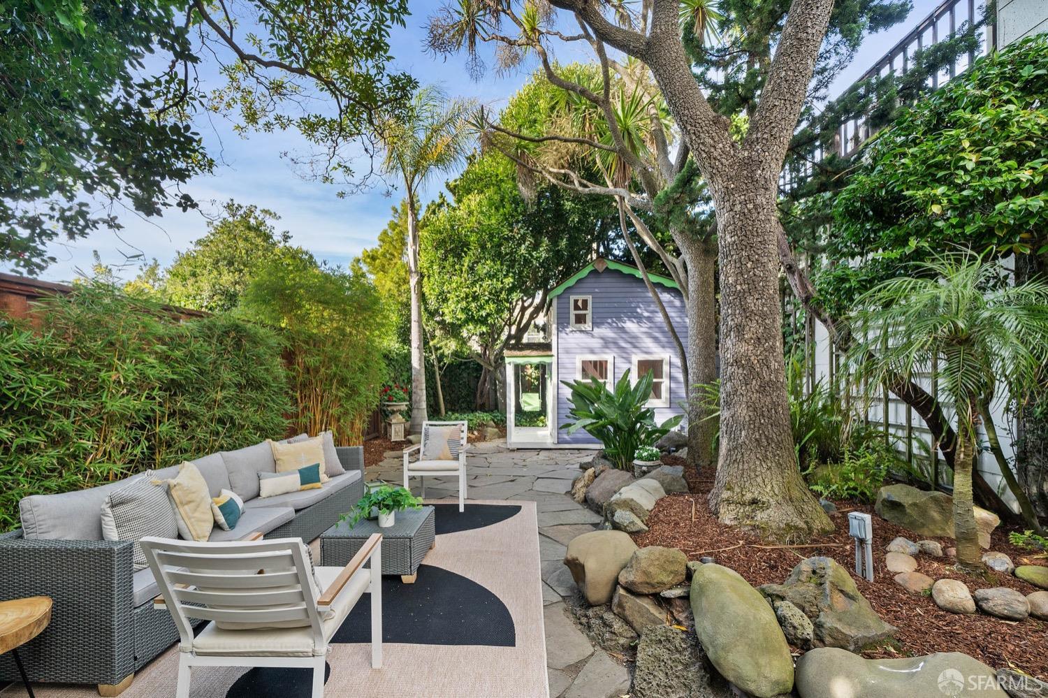 1632 North Point Street