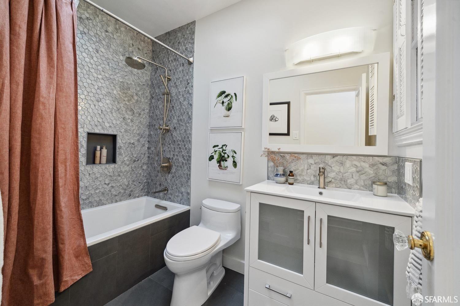 1632 North Point Street