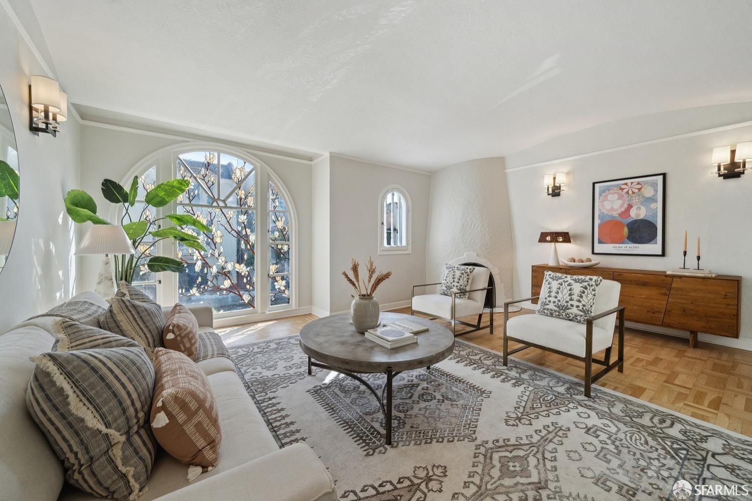 1632 North Point Street