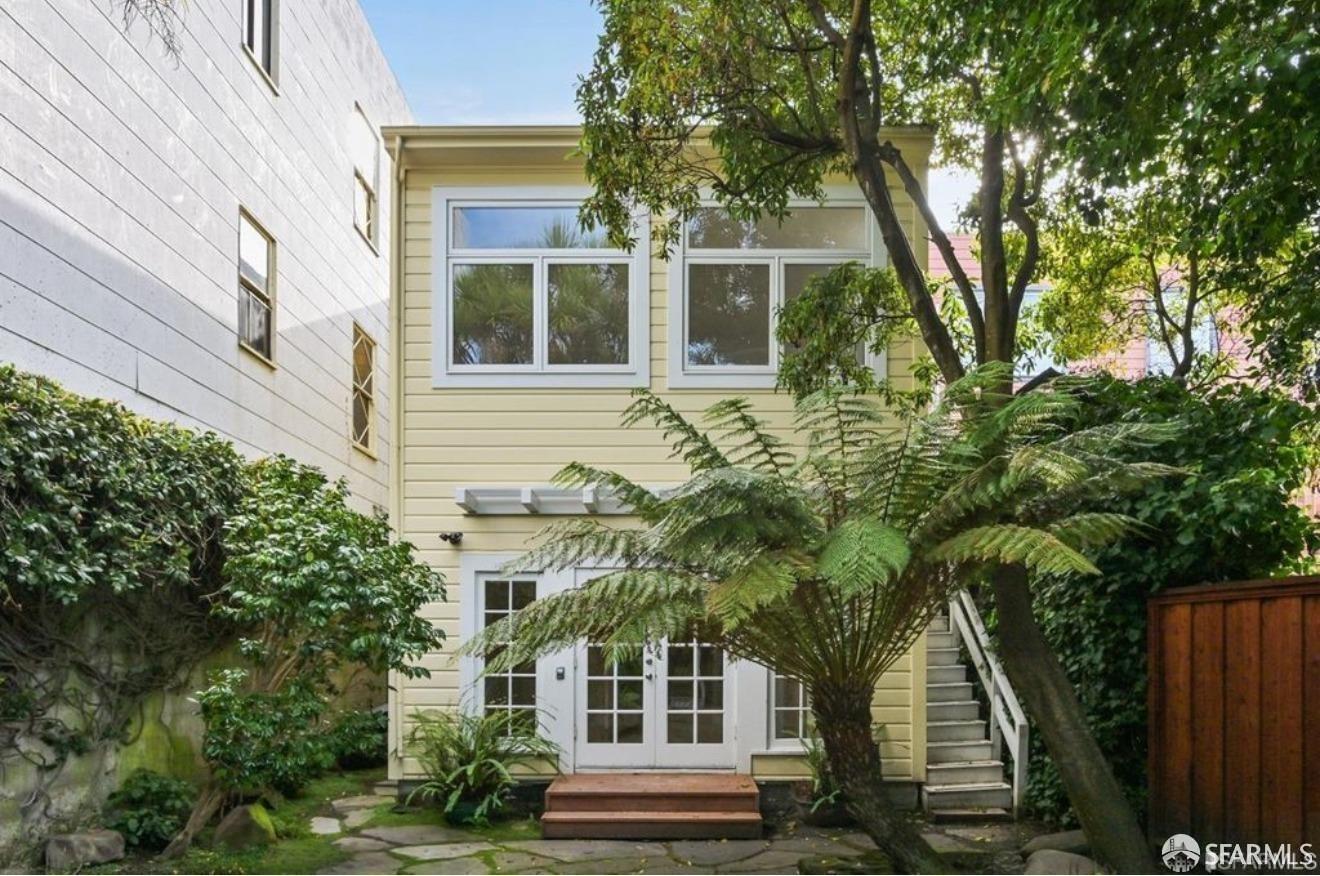 1632 North Point Street