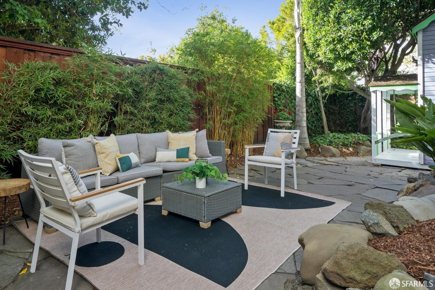 1632 North Point Street