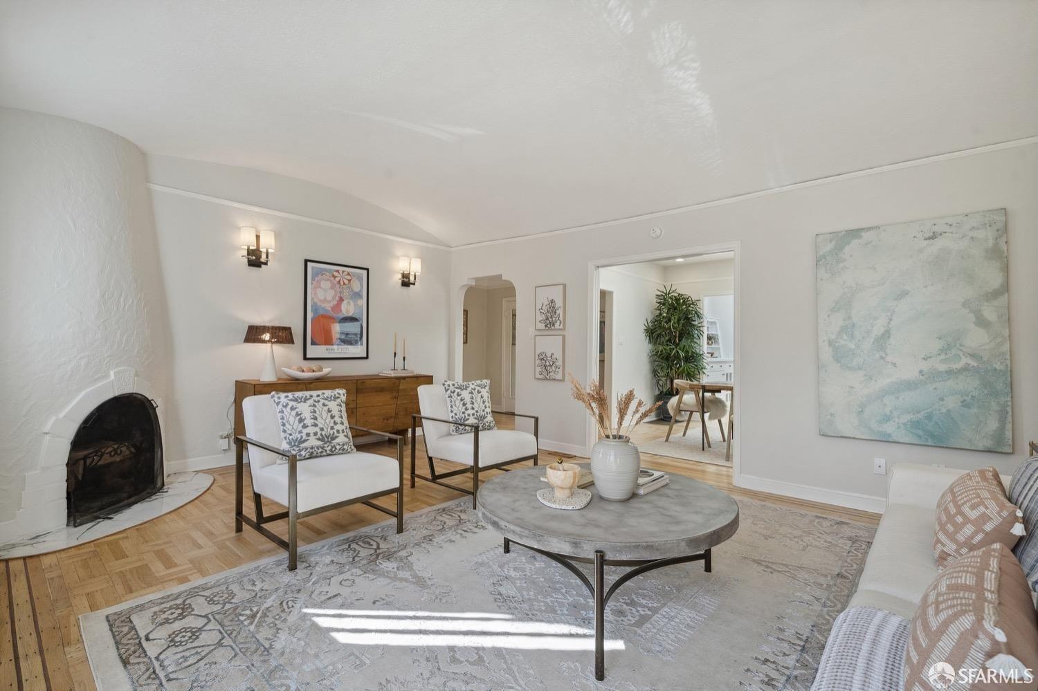 1632 North Point Street