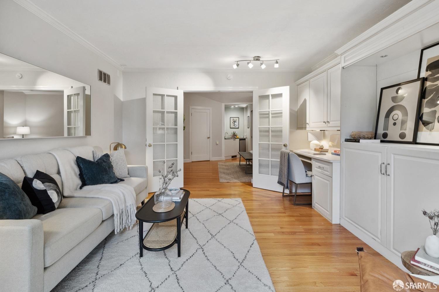 1632 North Point Street