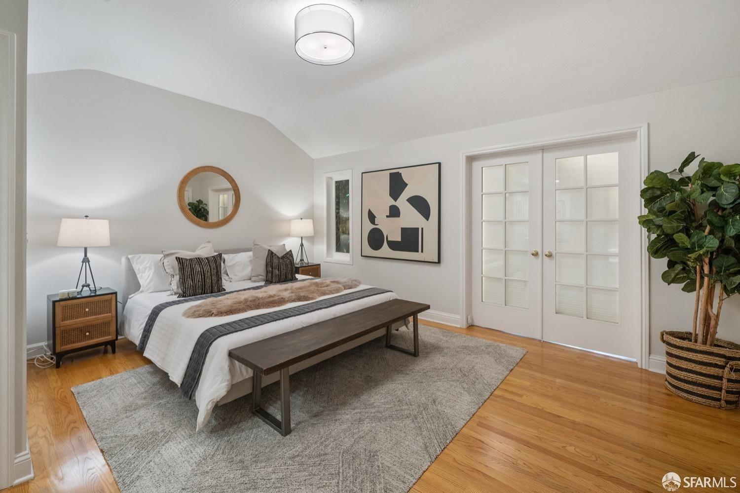 1632 North Point Street