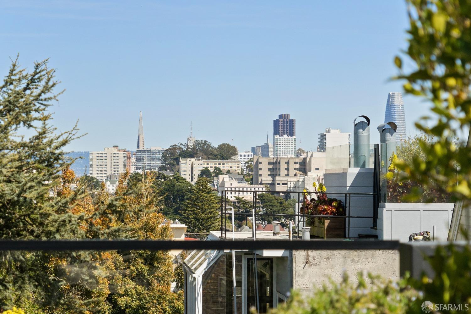 132-136 Presidio Avenue