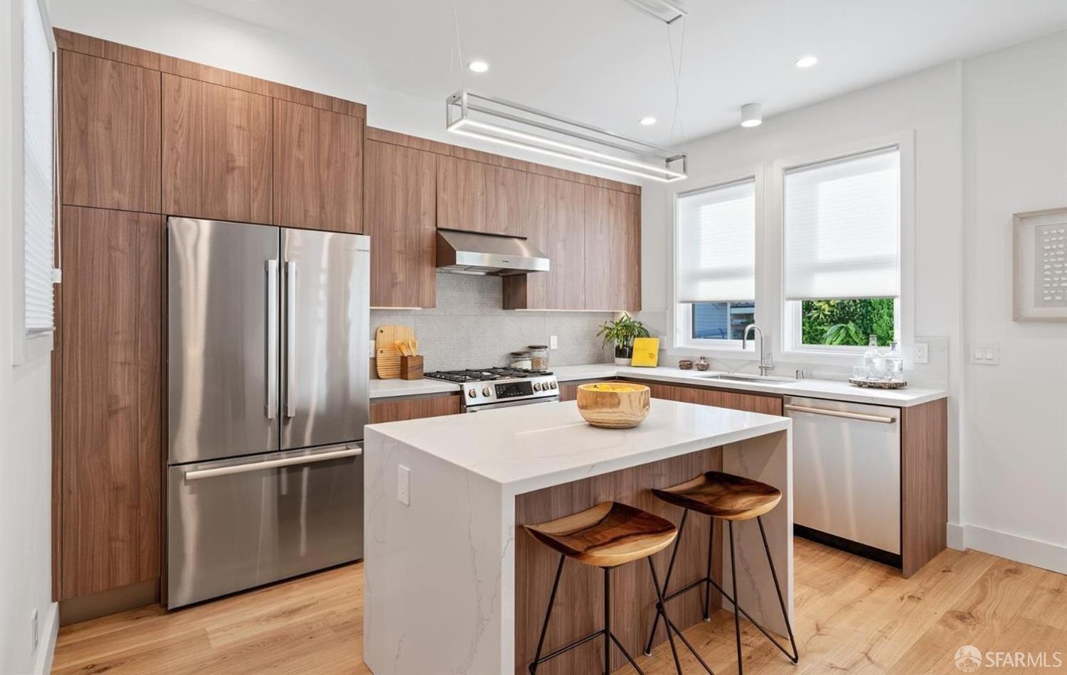 31-33 Prescott Court