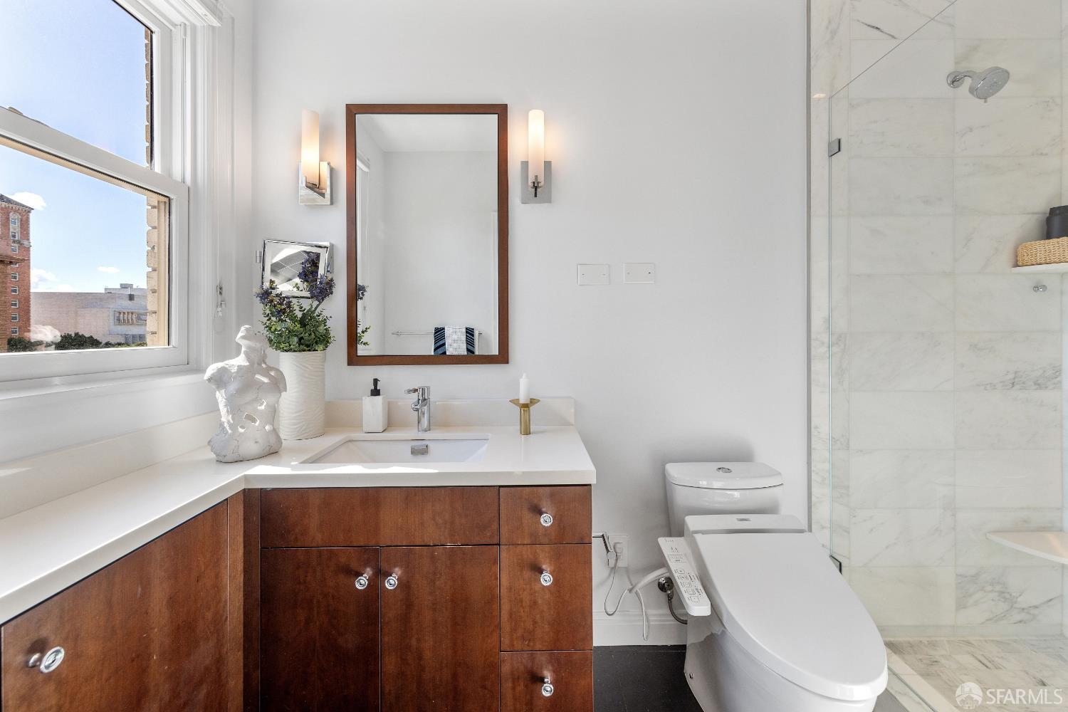 1100 Sacramento Street # 404