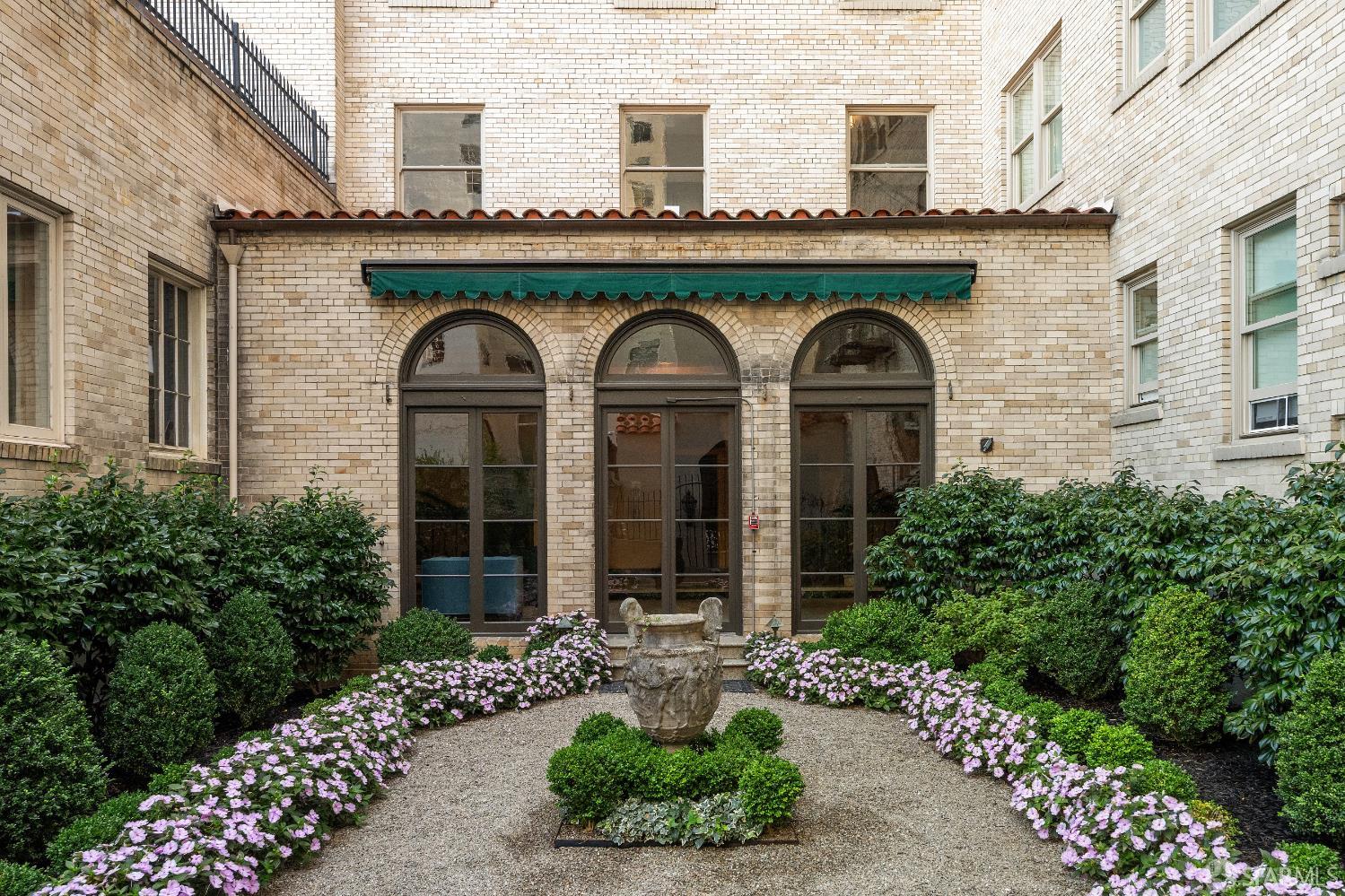 1100 Sacramento Street # 404