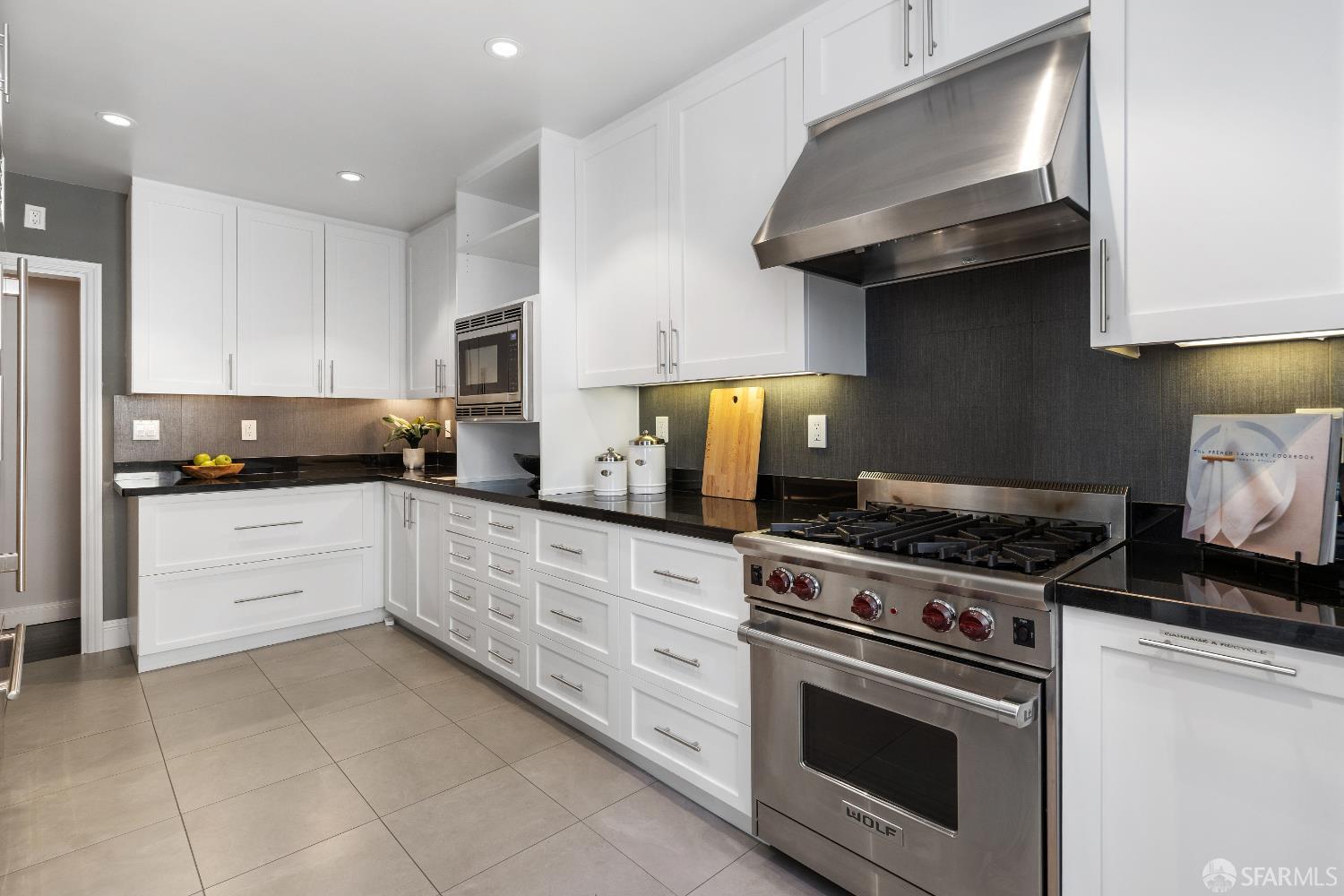 1100 Sacramento Street # 404