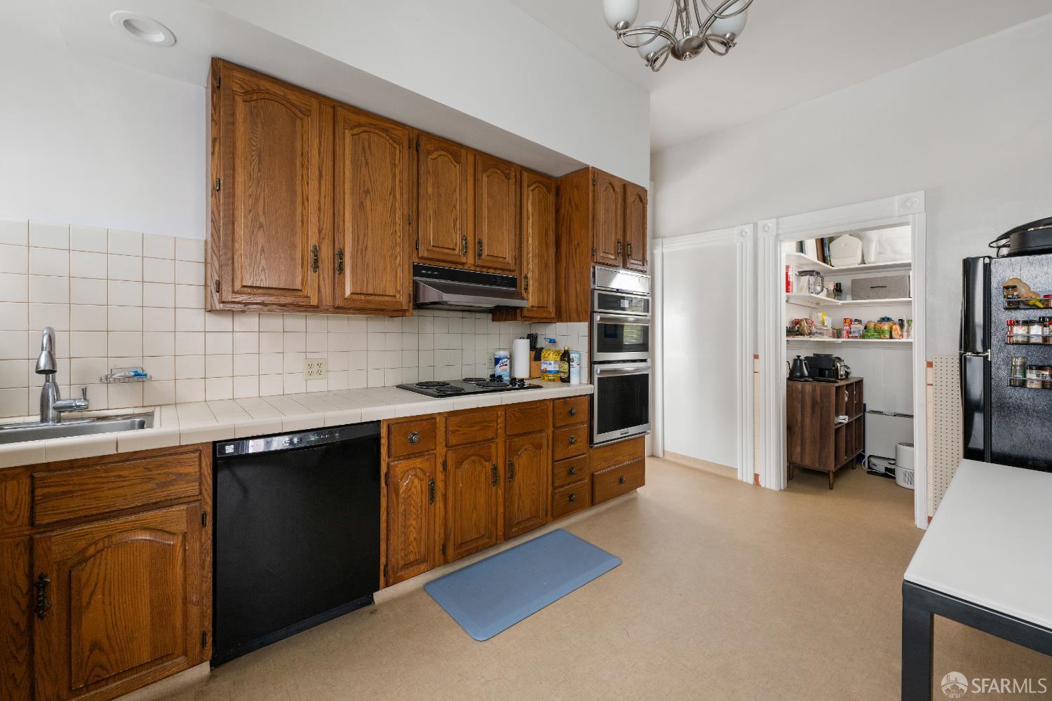 2914-2926 Larkin Street