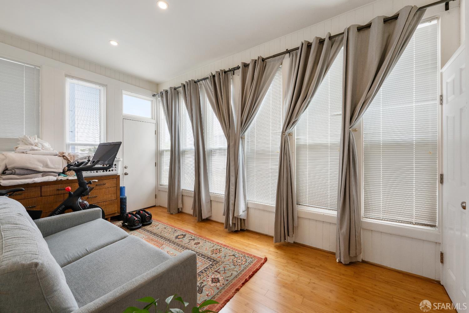 2914-2926 Larkin Street