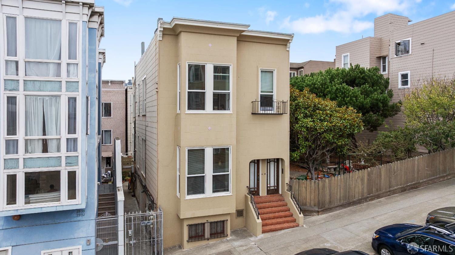 2914-2926 Larkin Street