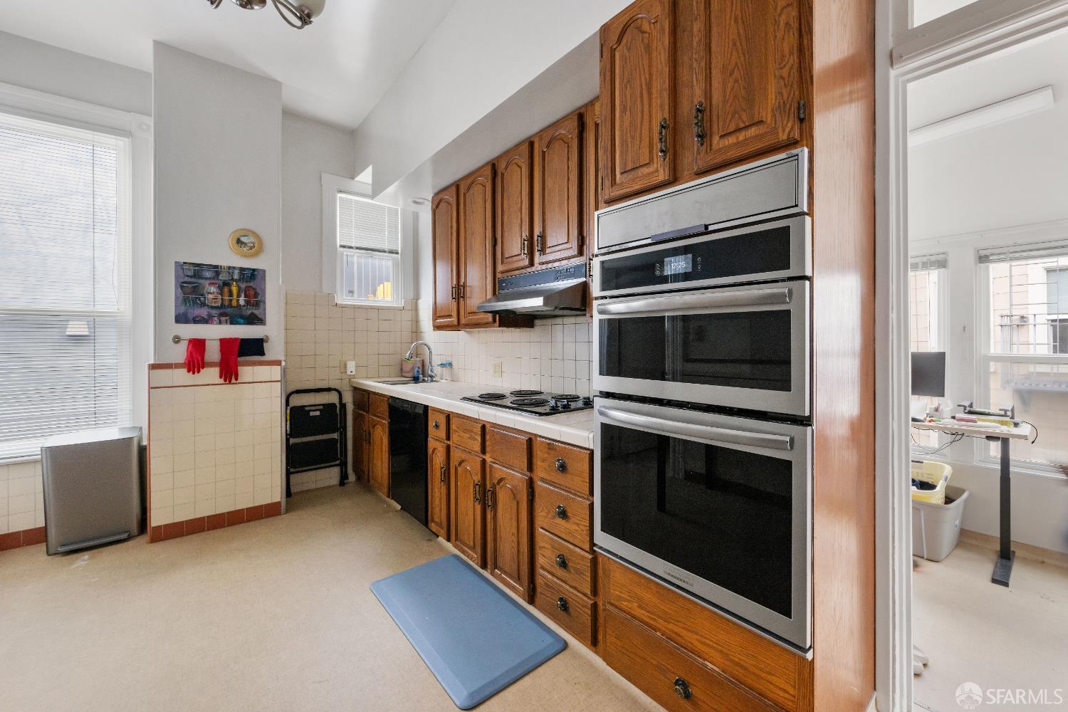 2914-2926 Larkin Street