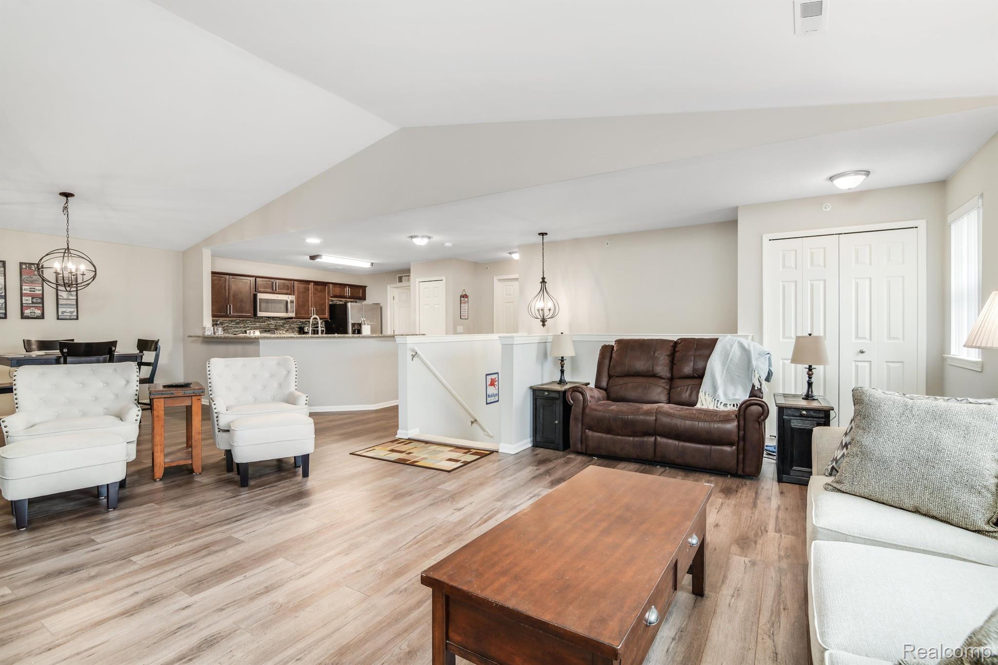 29785 FOX RUN Circle