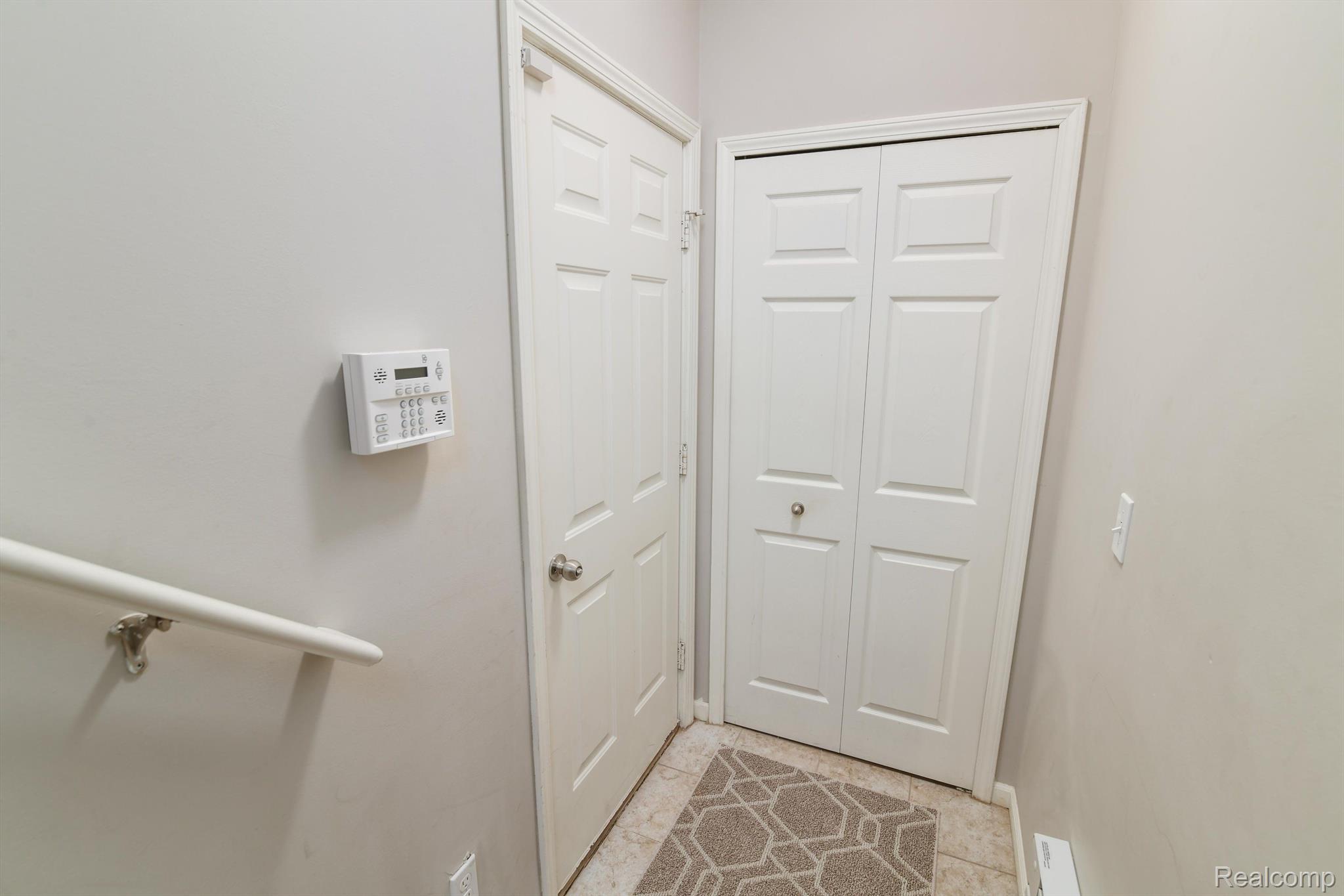 29785 FOX RUN Circle
