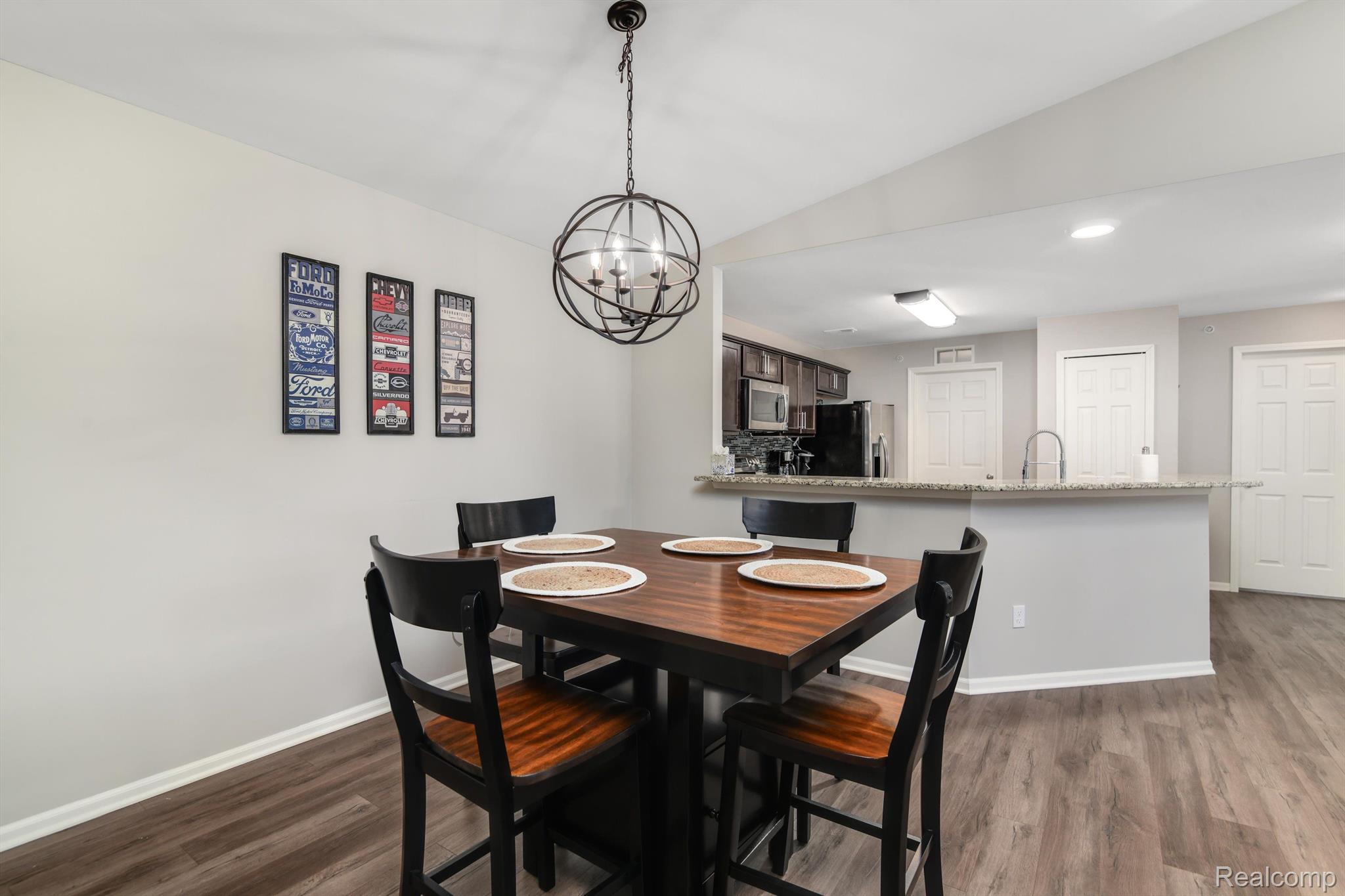 29785 FOX RUN Circle