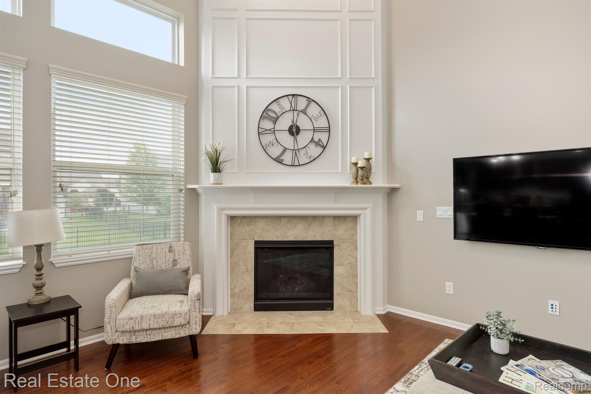 19240 GEARHART Drive
