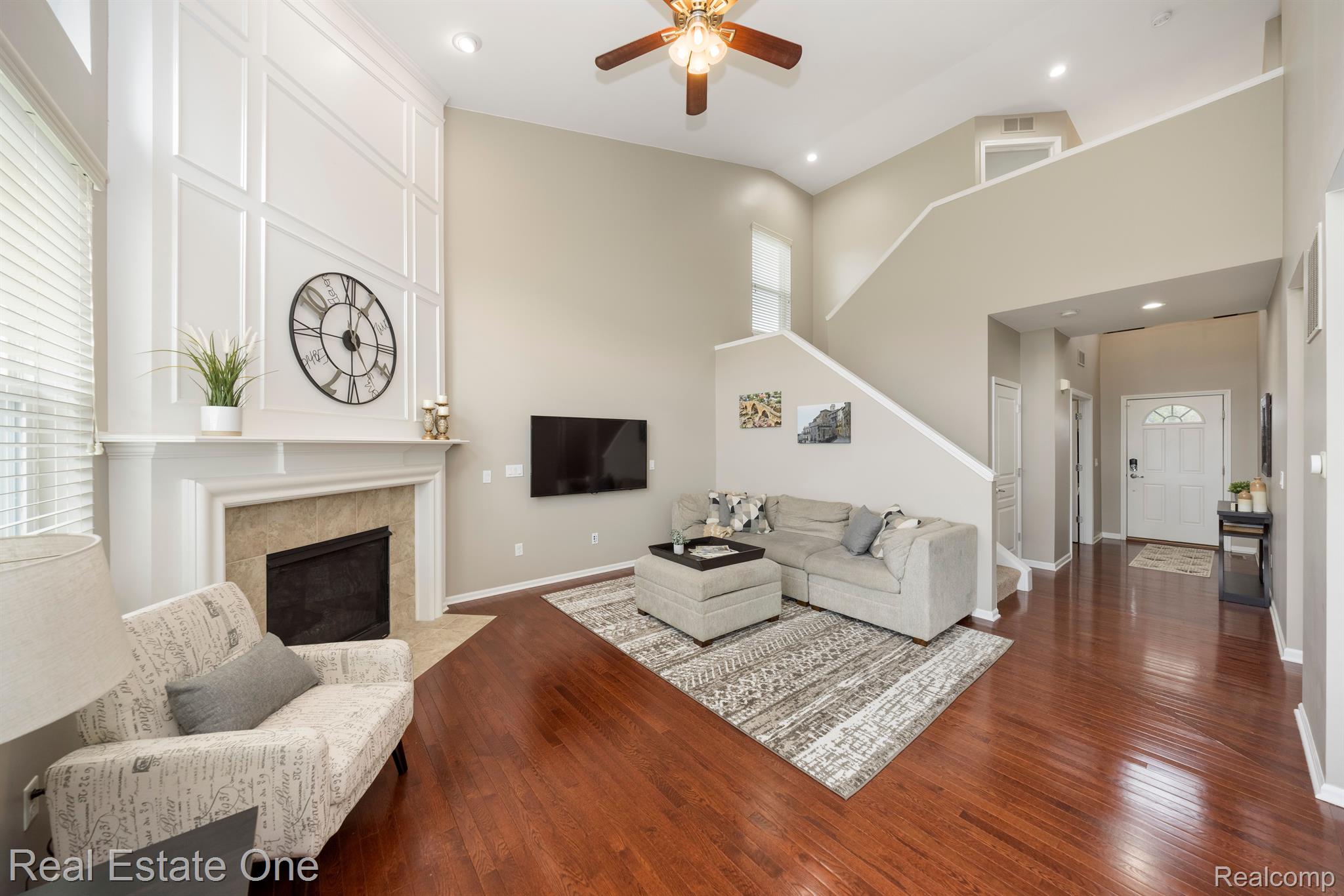 19240 GEARHART Drive