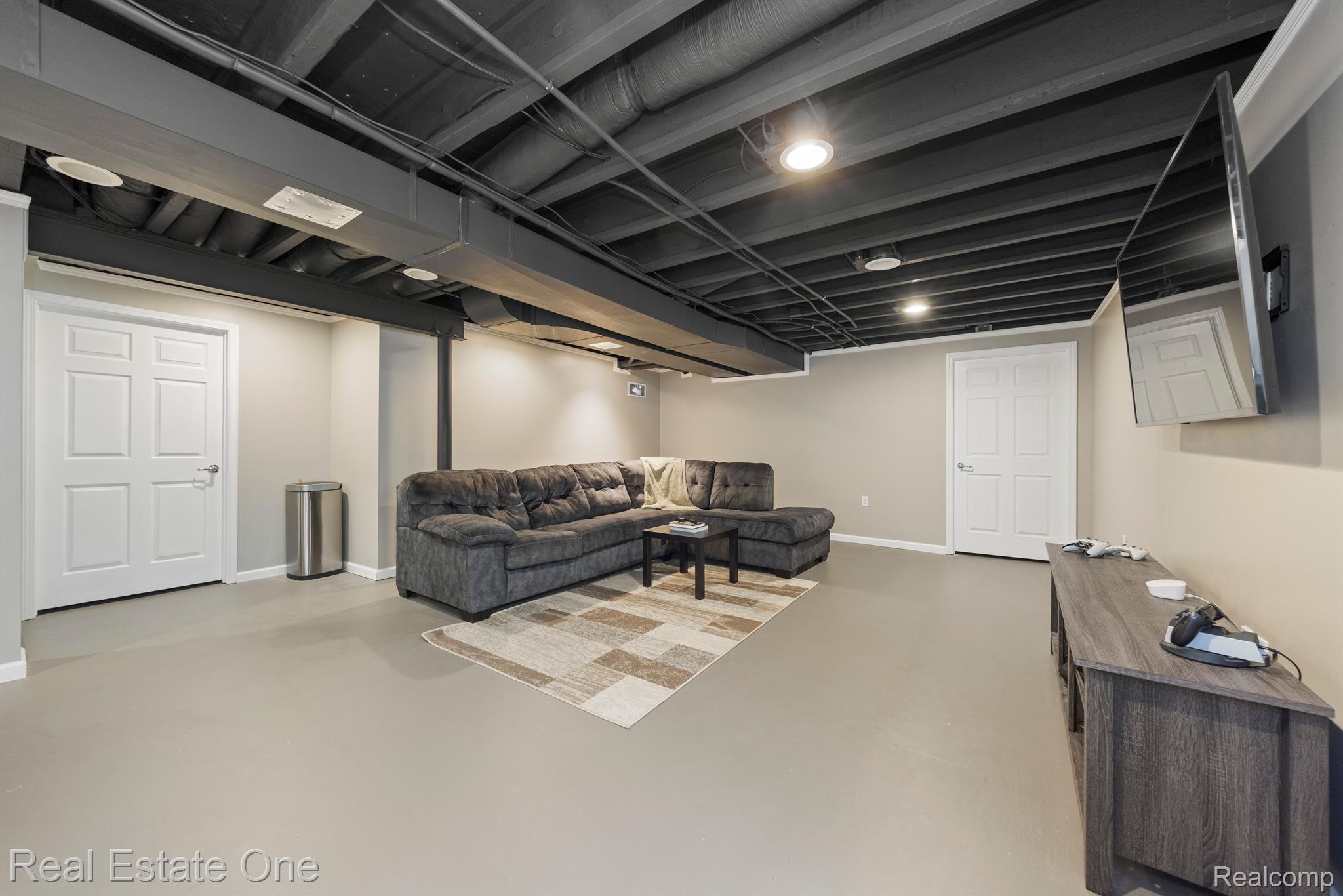19240 GEARHART Drive