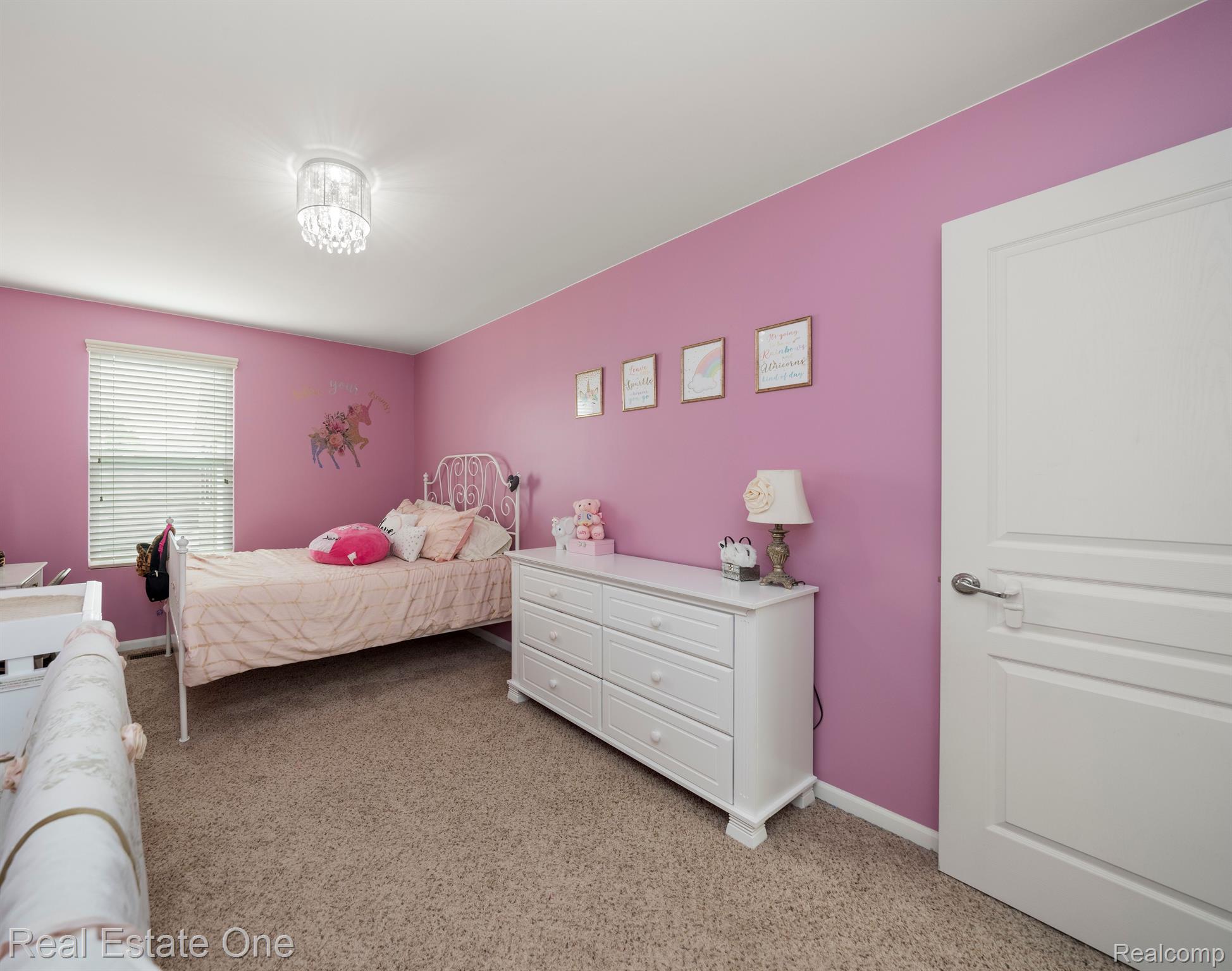 19240 GEARHART Drive
