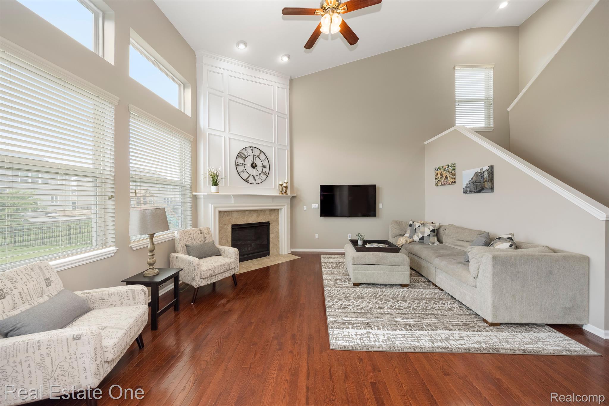 19240 GEARHART Drive