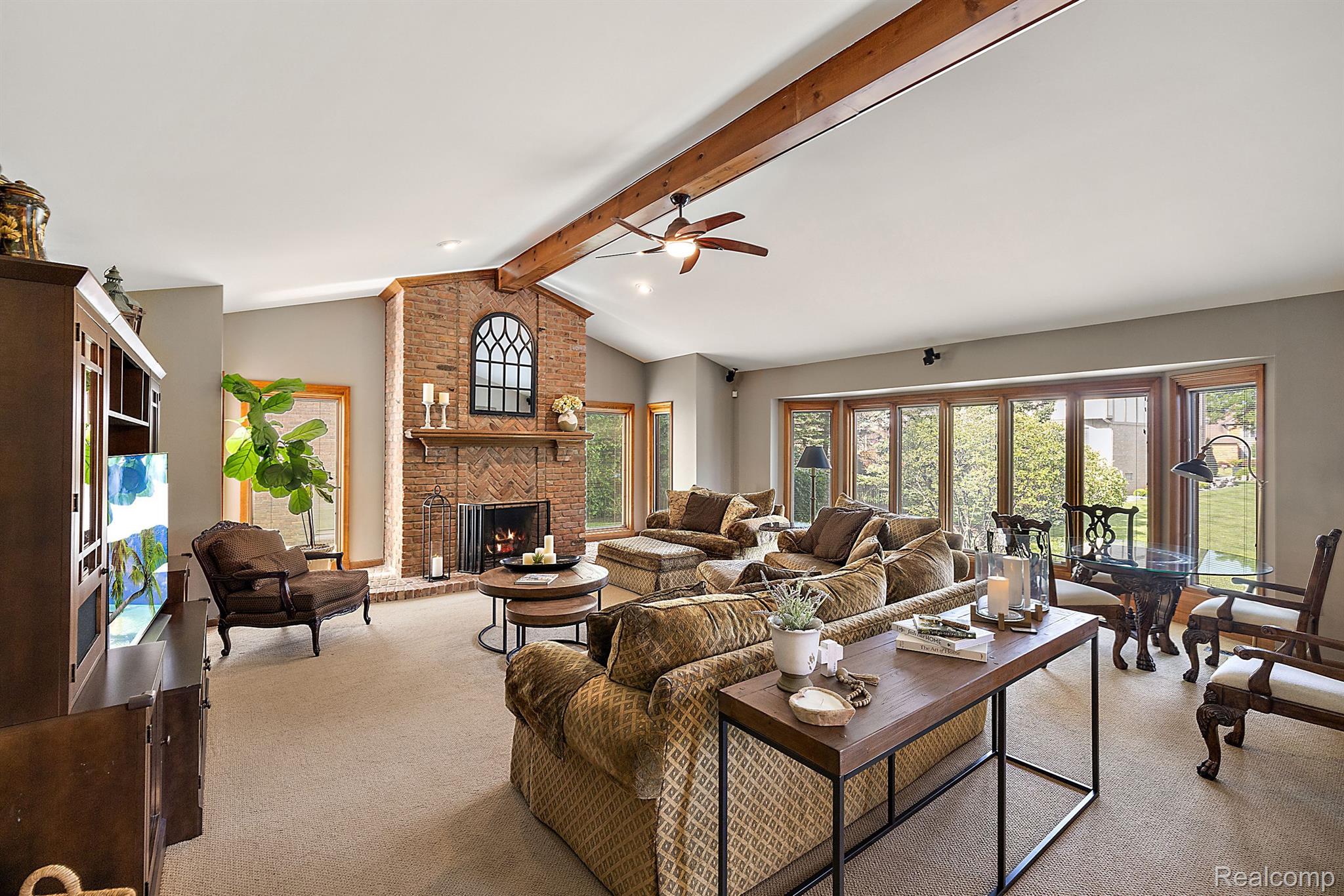 54416 Ridgeview Drive