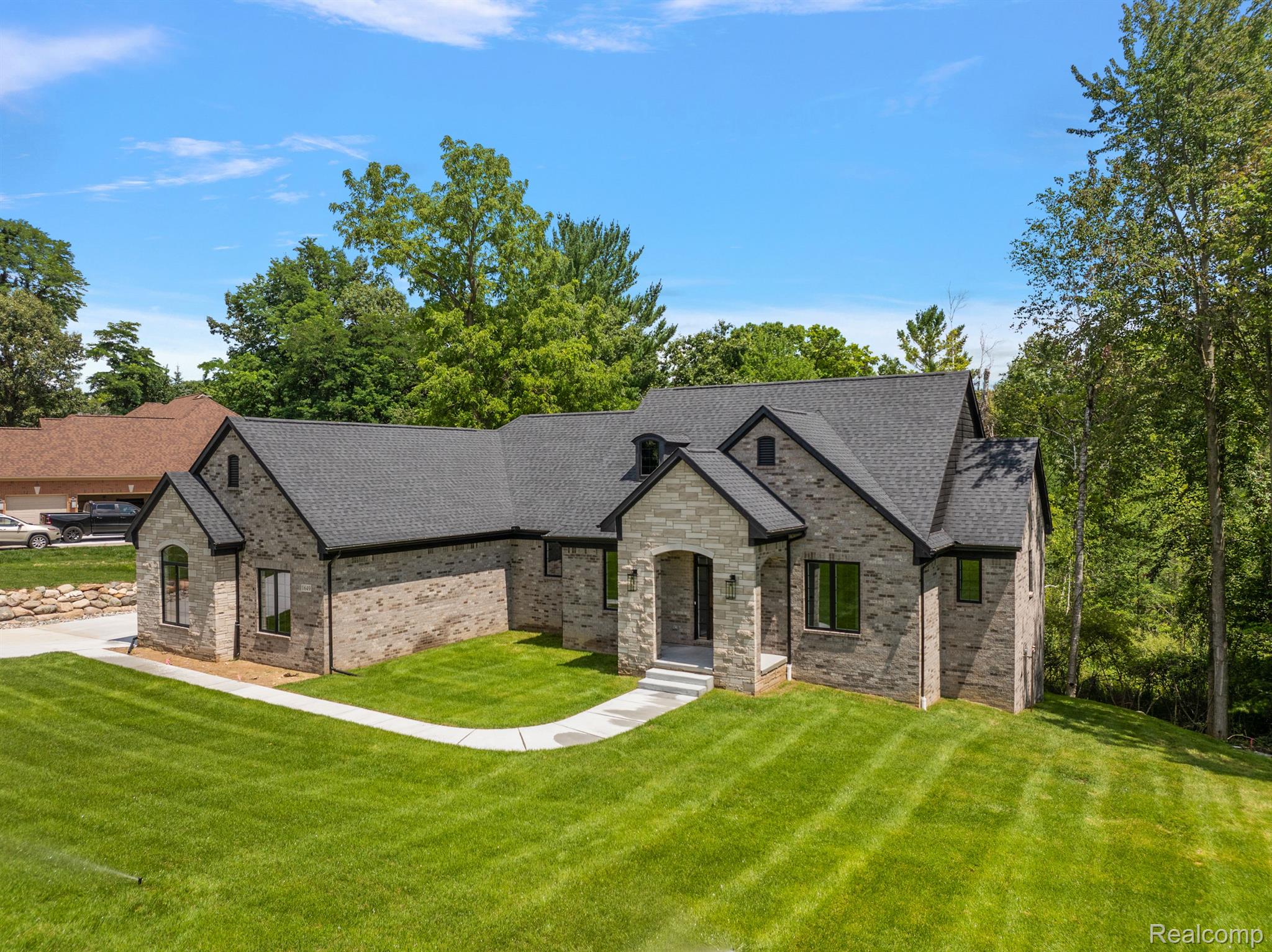 1649 Ottawa Trail