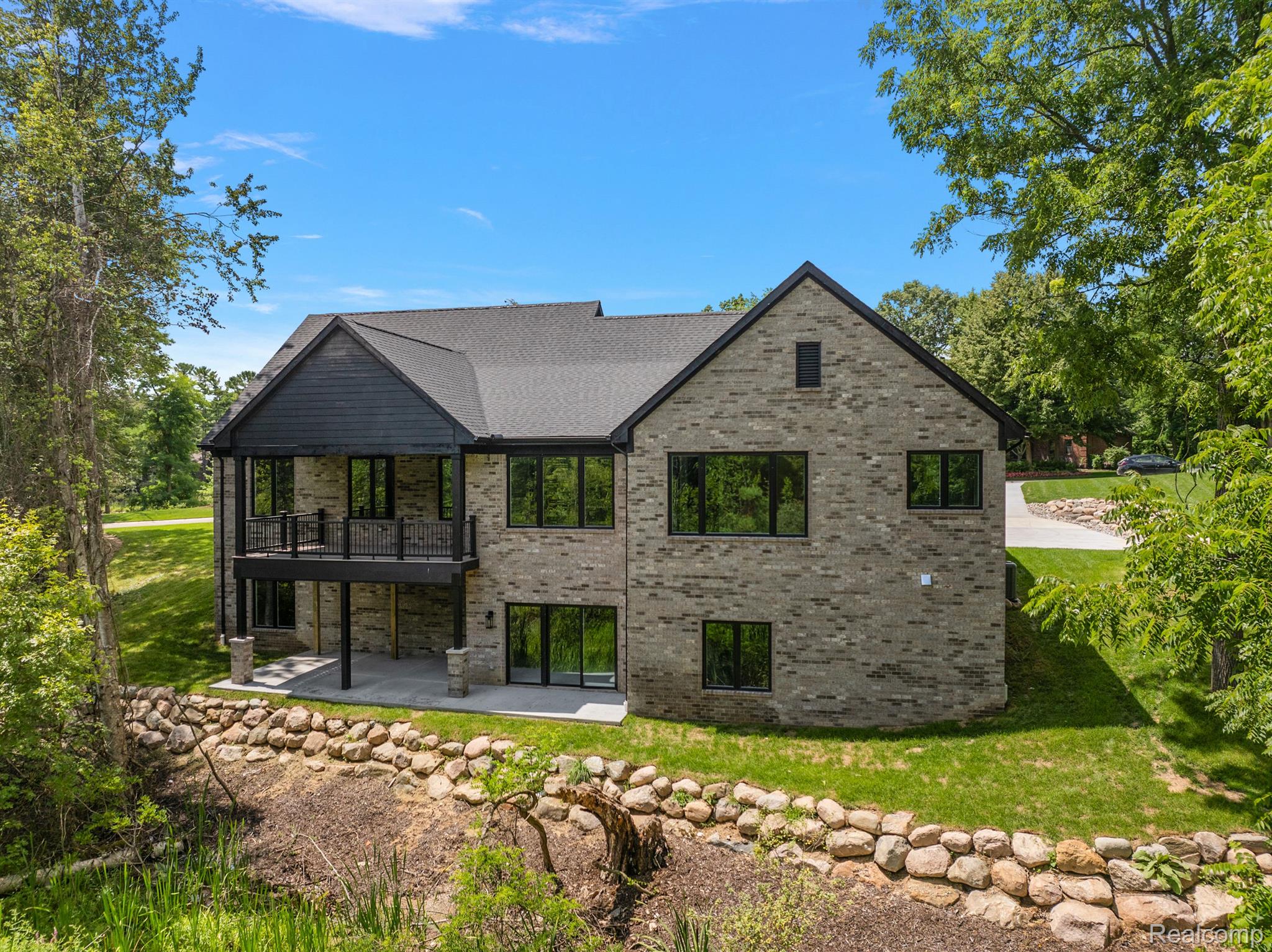 1649 Ottawa Trail