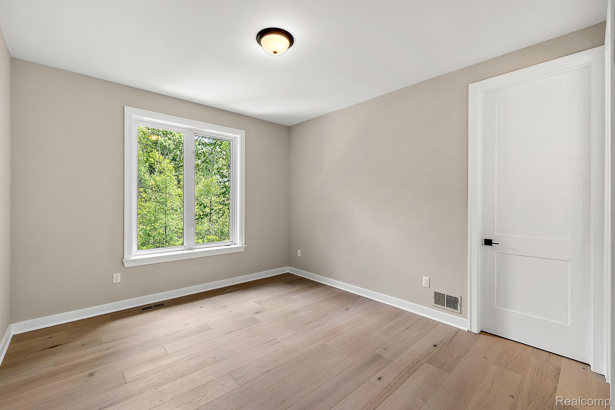 1649 Ottawa Trail