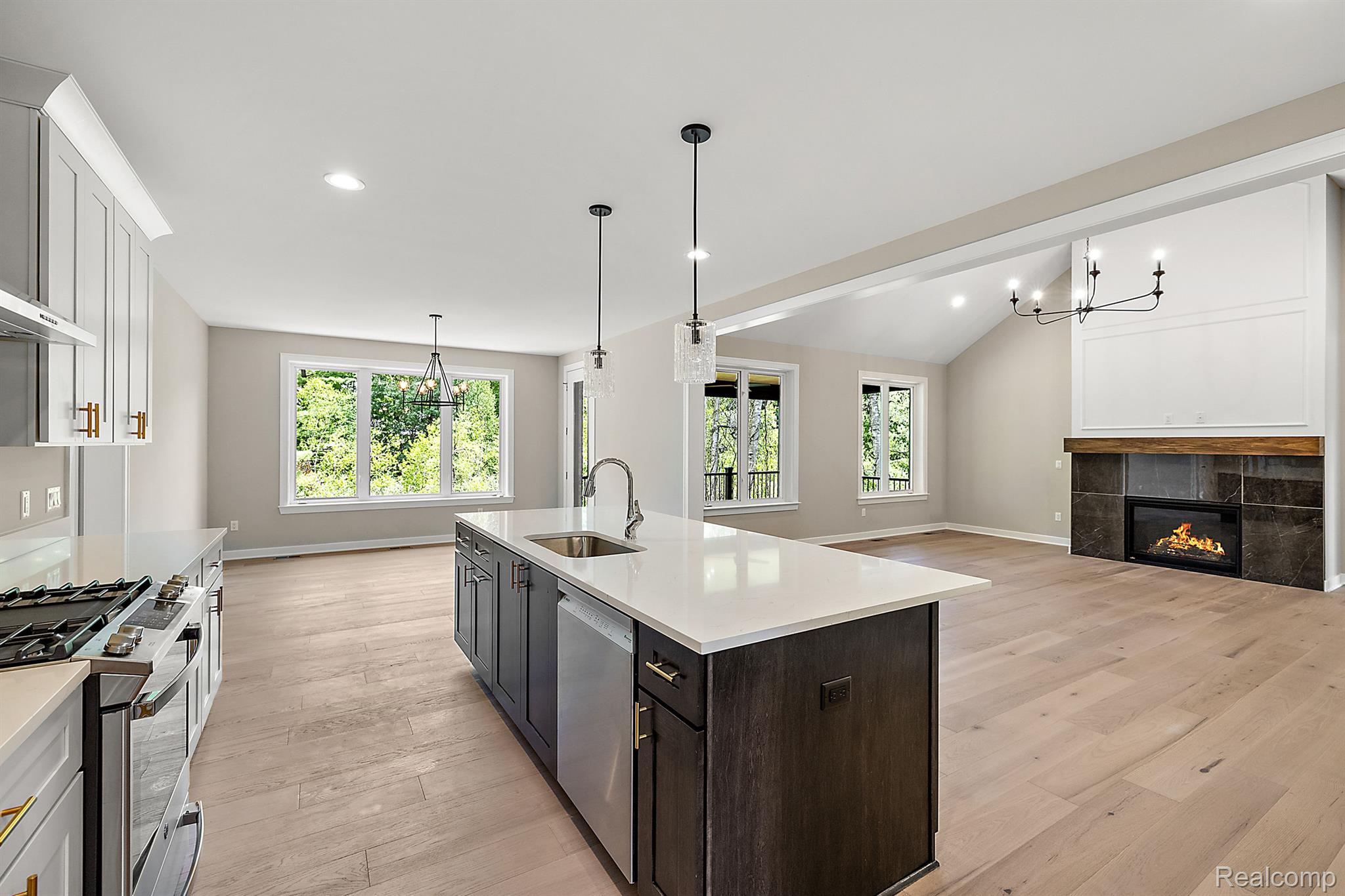 1649 Ottawa Trail