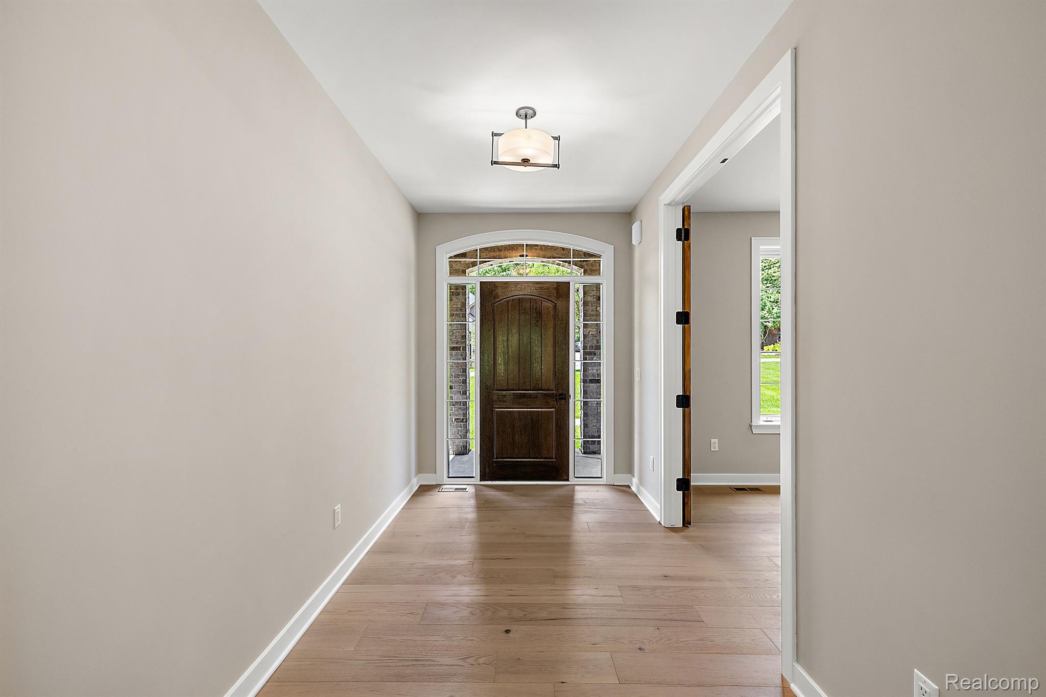 1649 Ottawa Trail