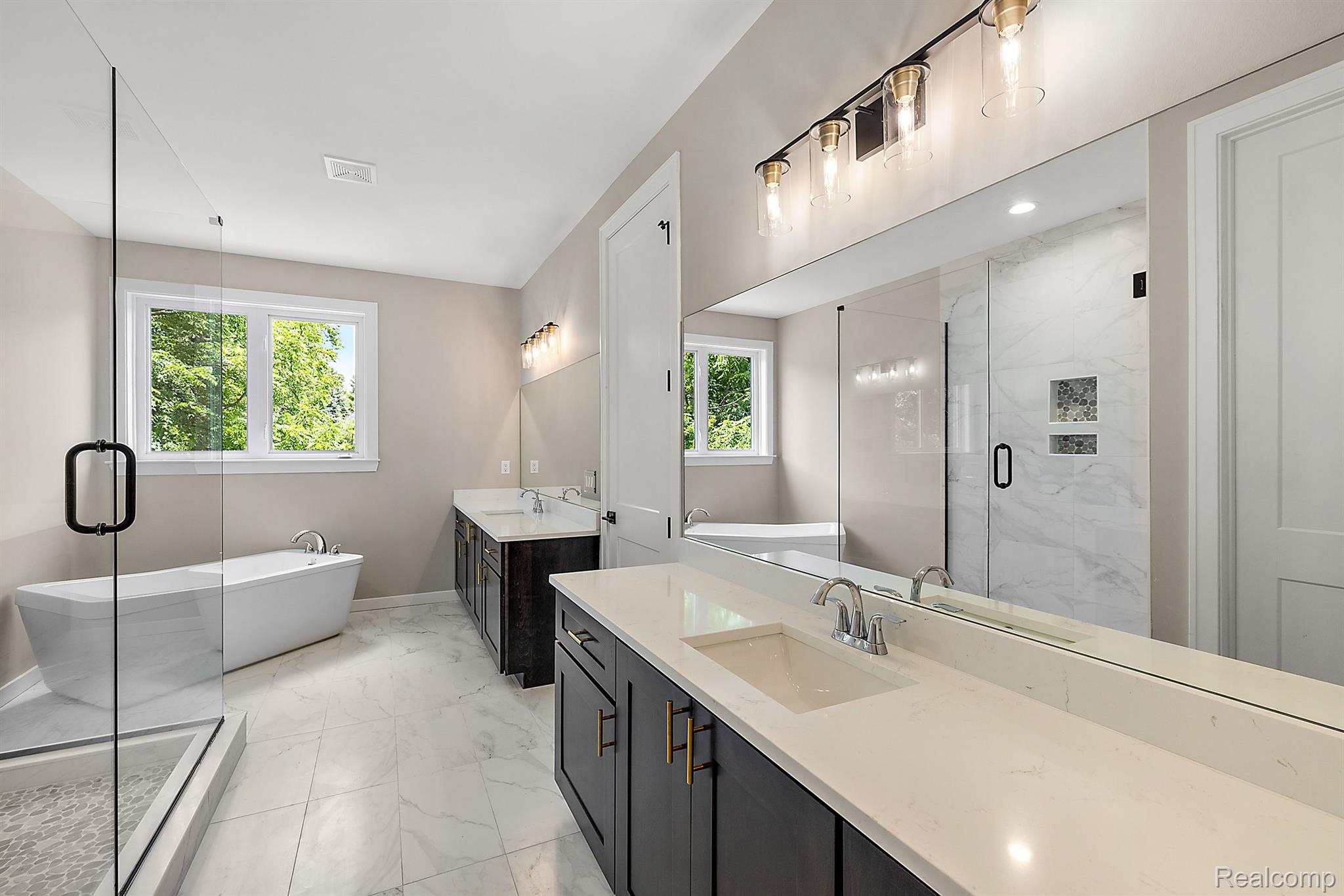 1649 Ottawa Trail