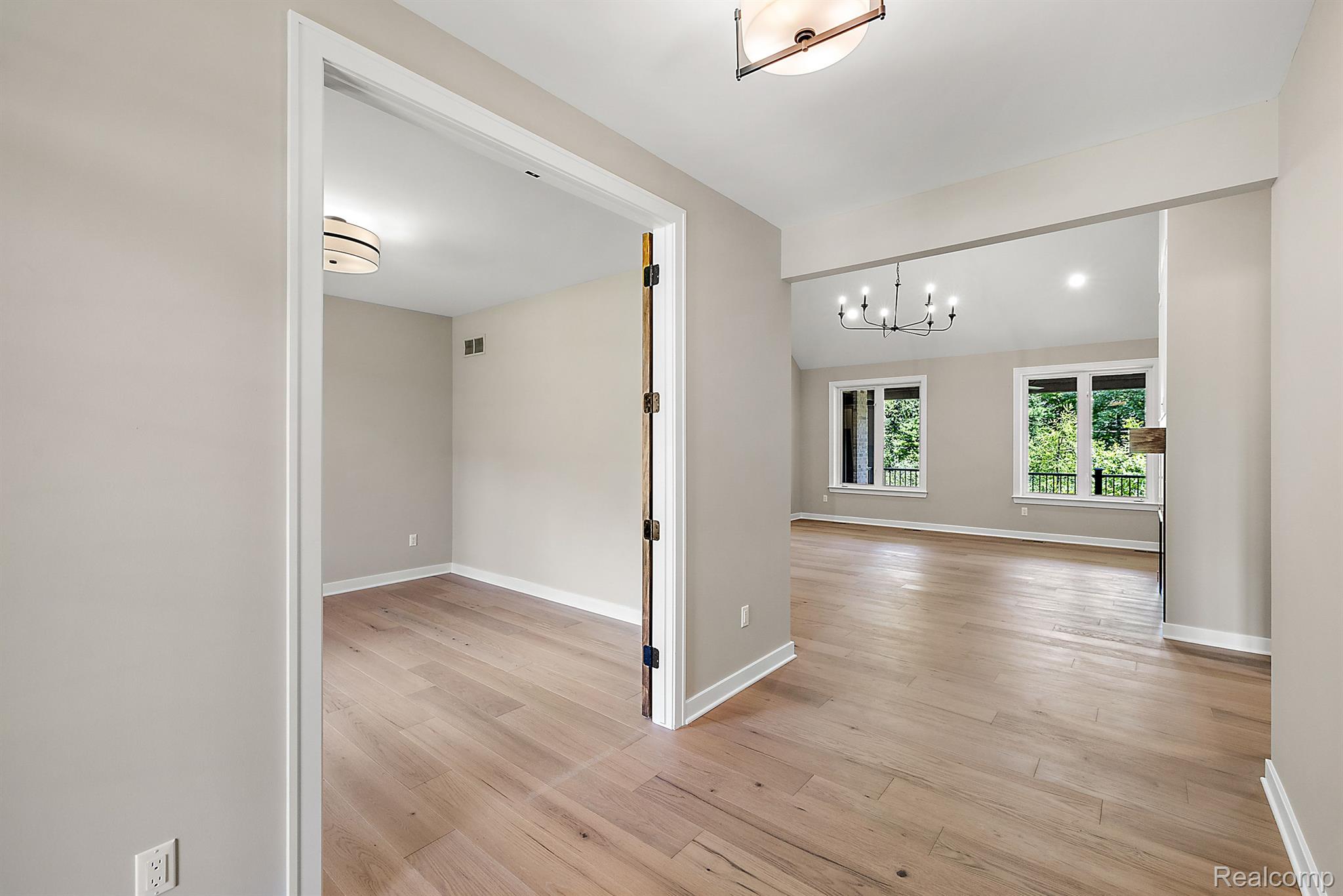 1649 Ottawa Trail