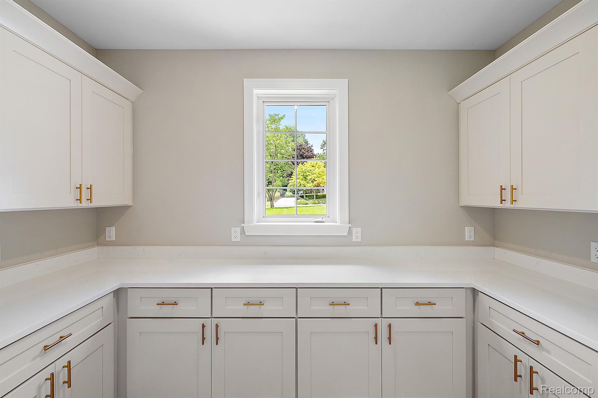 1649 Ottawa Trail