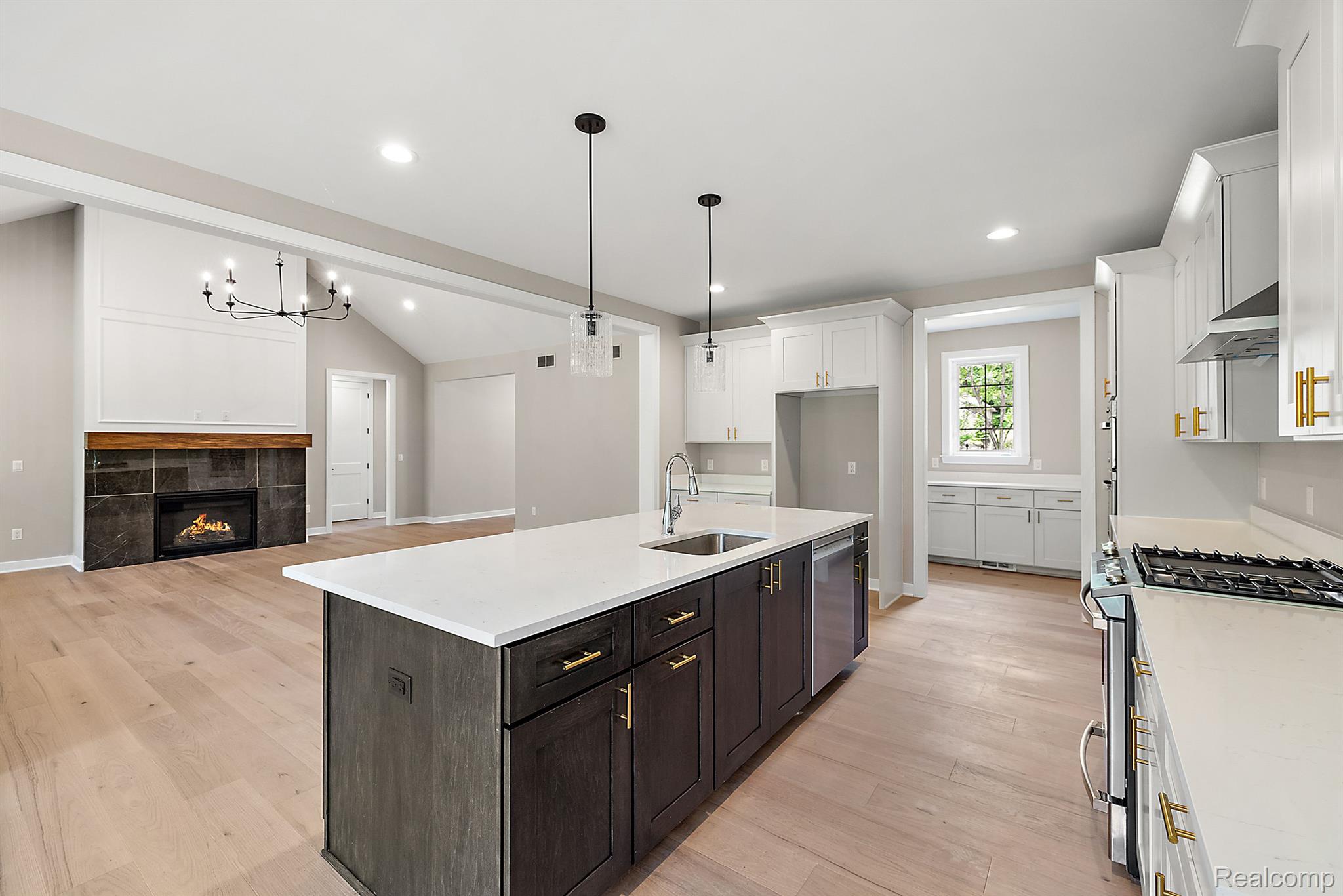 1649 Ottawa Trail