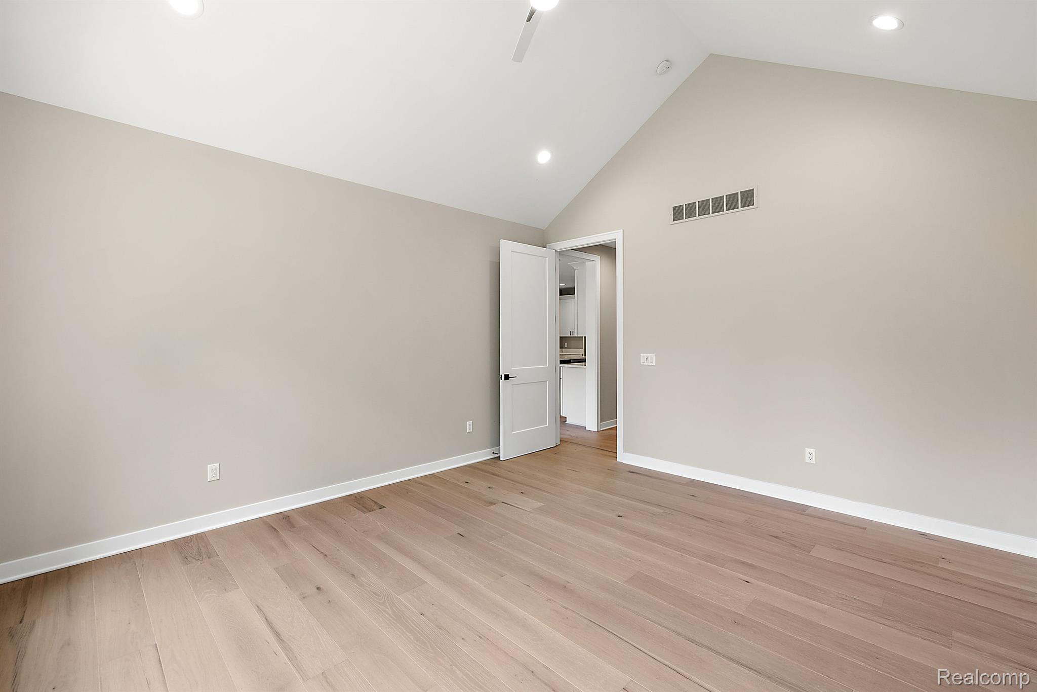 1649 Ottawa Trail