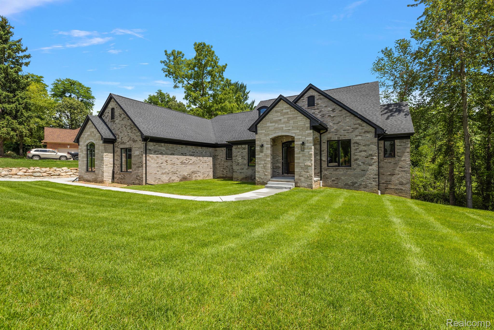 1649 Ottawa Trail