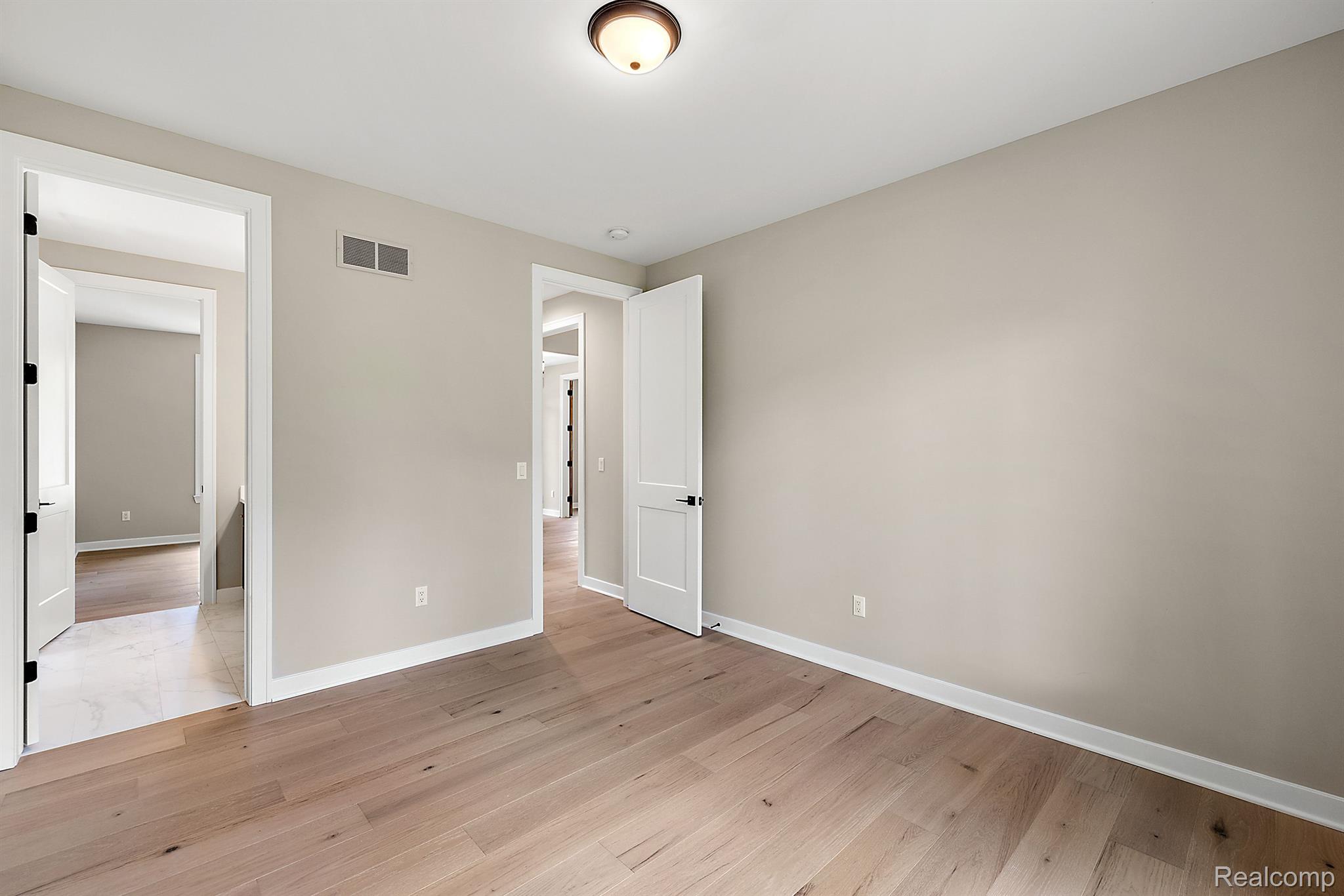 1649 Ottawa Trail