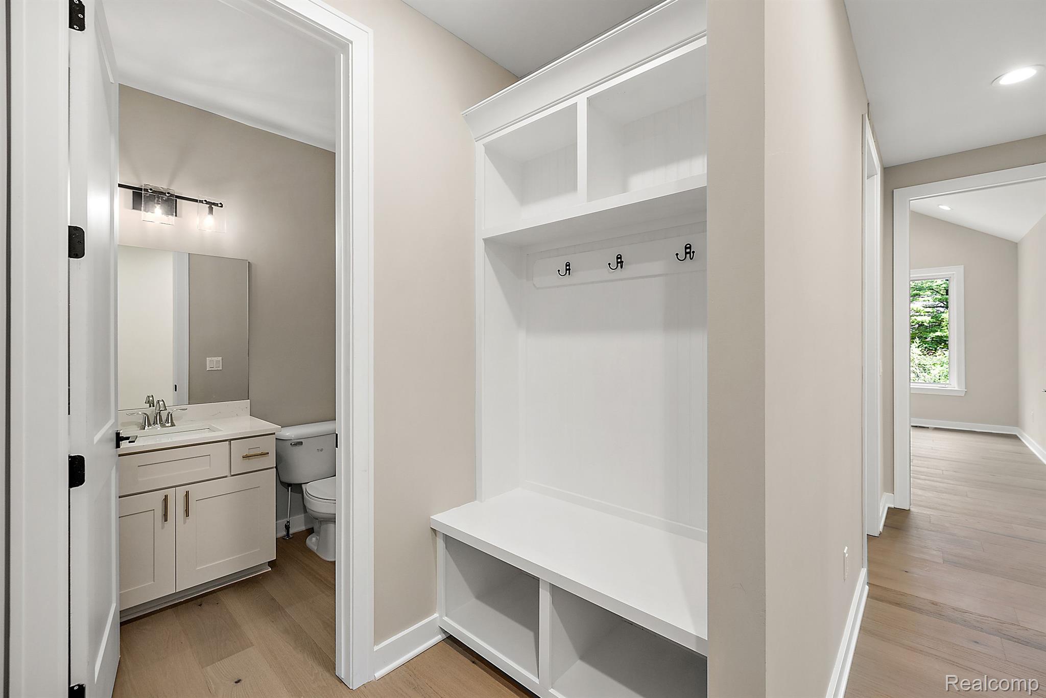 1649 Ottawa Trail