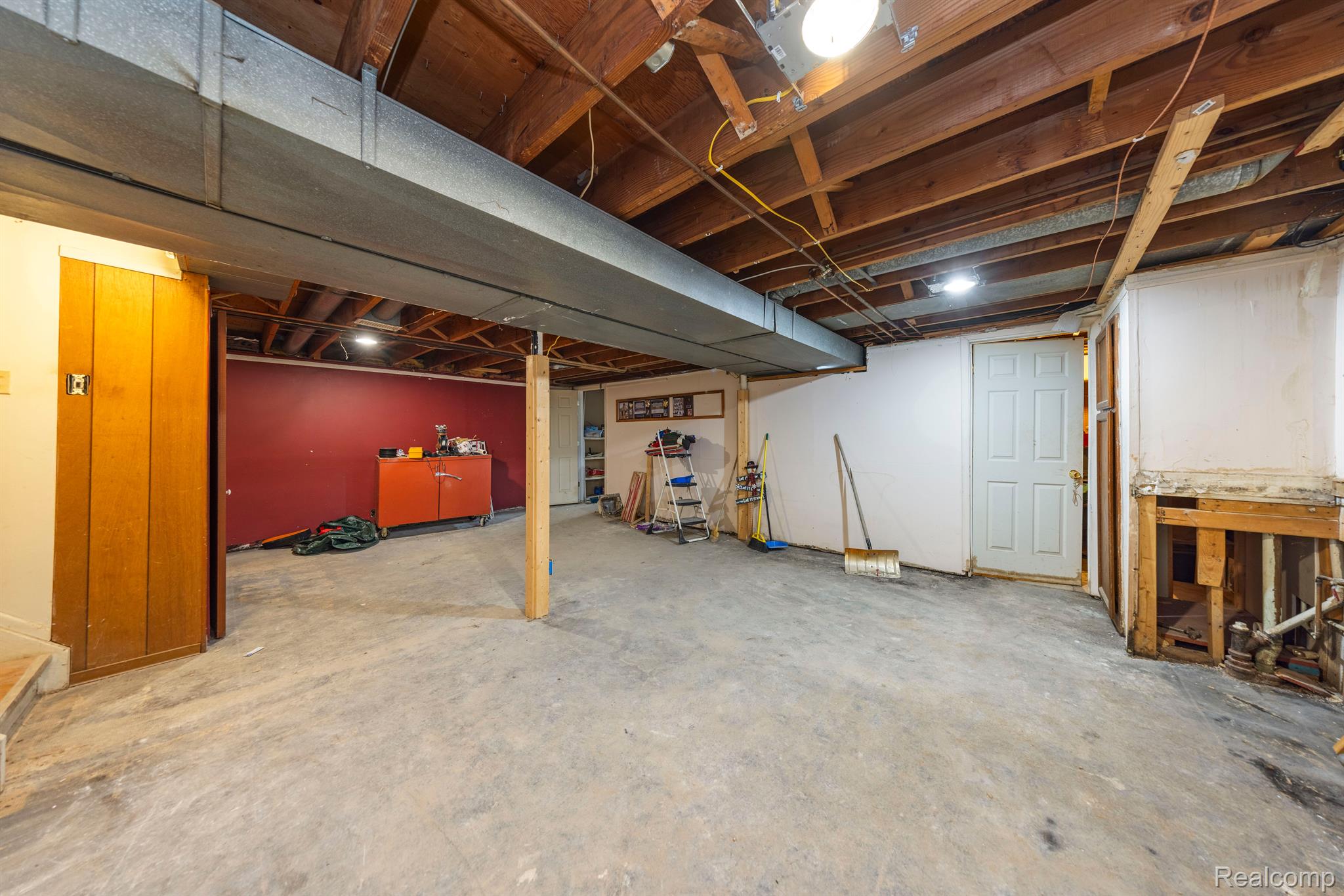 27301 E SKYE Drive