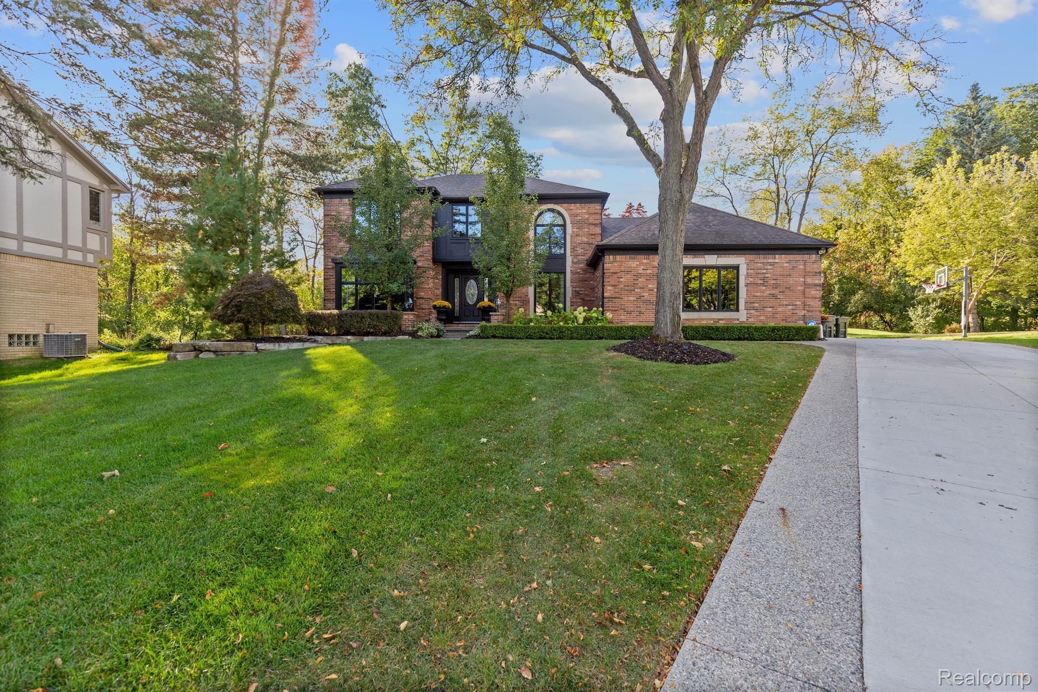 2599 MUNSTER Road